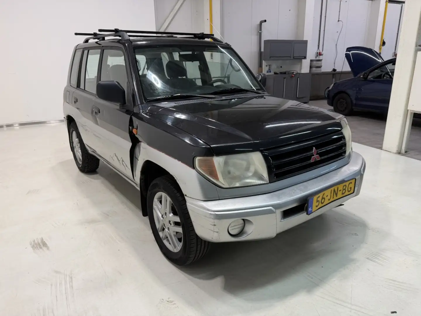 Mitsubishi Pajero Pinin 1.8 MPI GLX Long B. Grau - 2