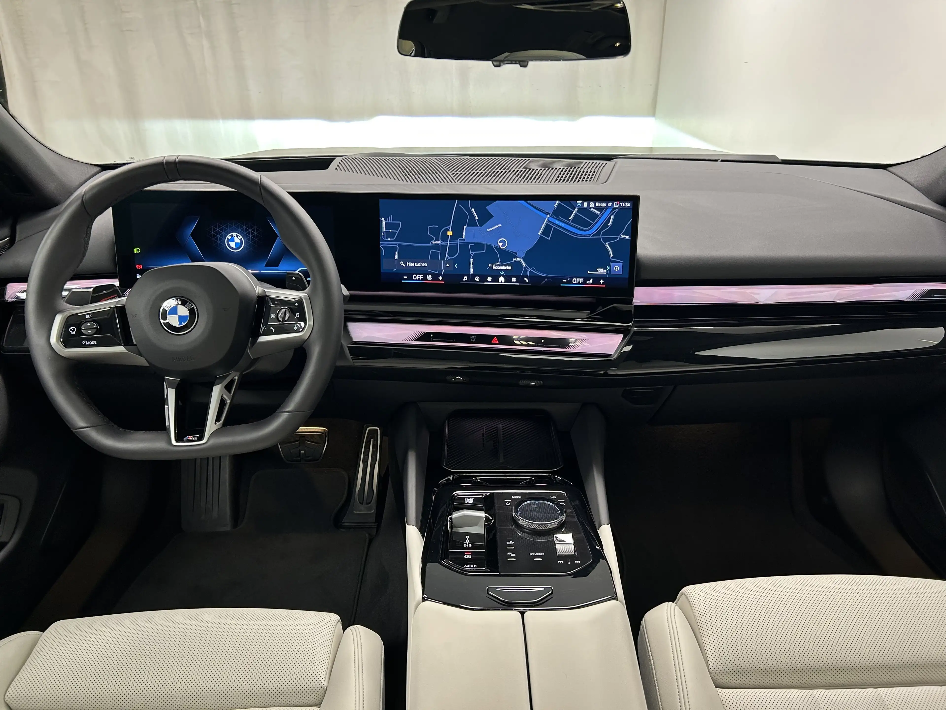 BMW 540 d xDrive Touring — photo 5