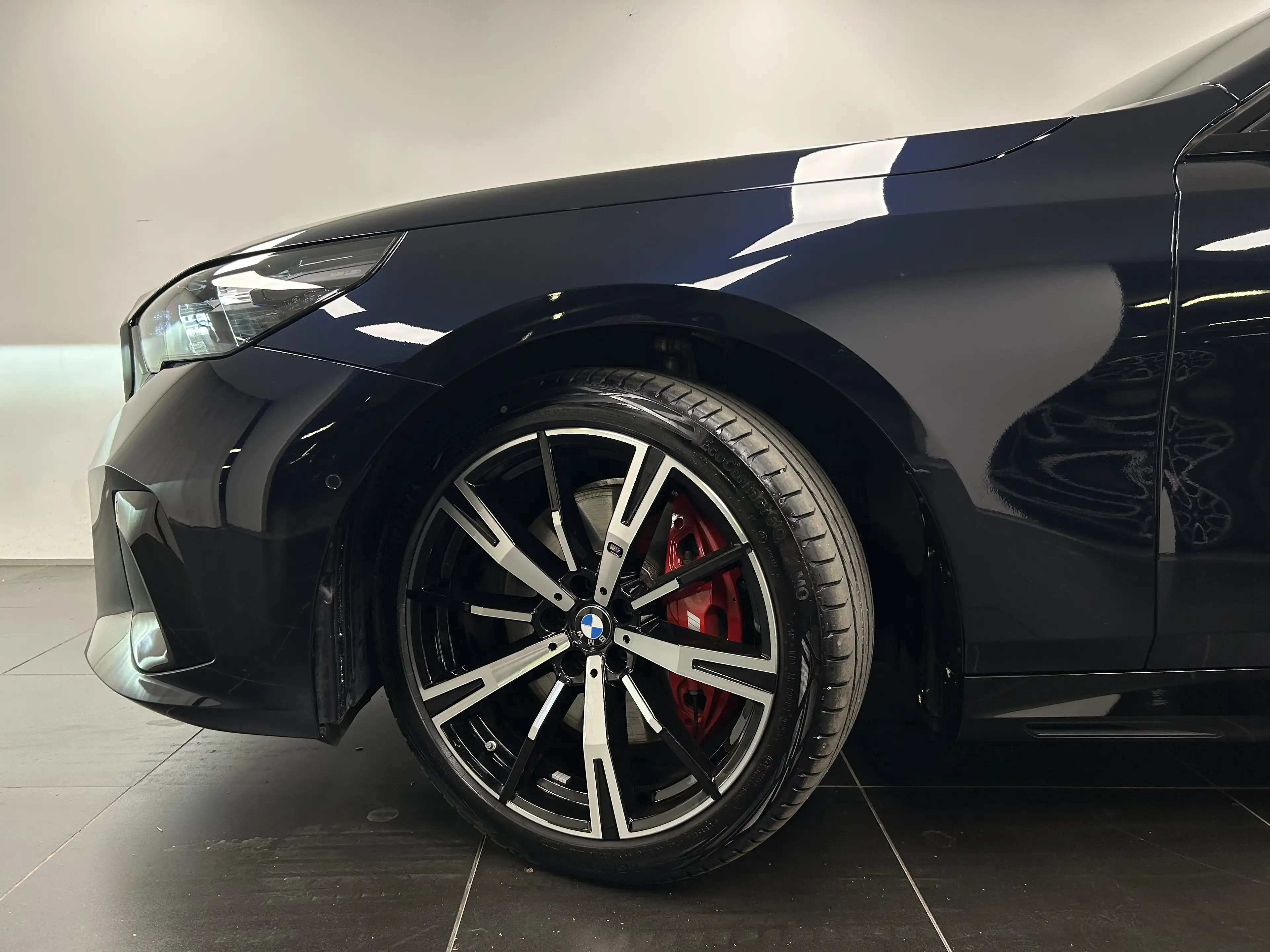 BMW 540 d xDrive Touring — photo 9