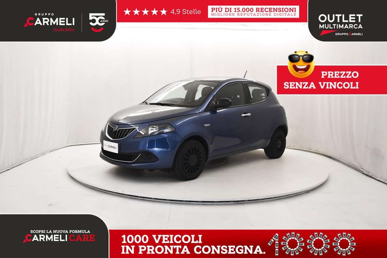 Lancia Ypsilon 1.0 firefly hybrid Silver s&s 70cv 5p.ti