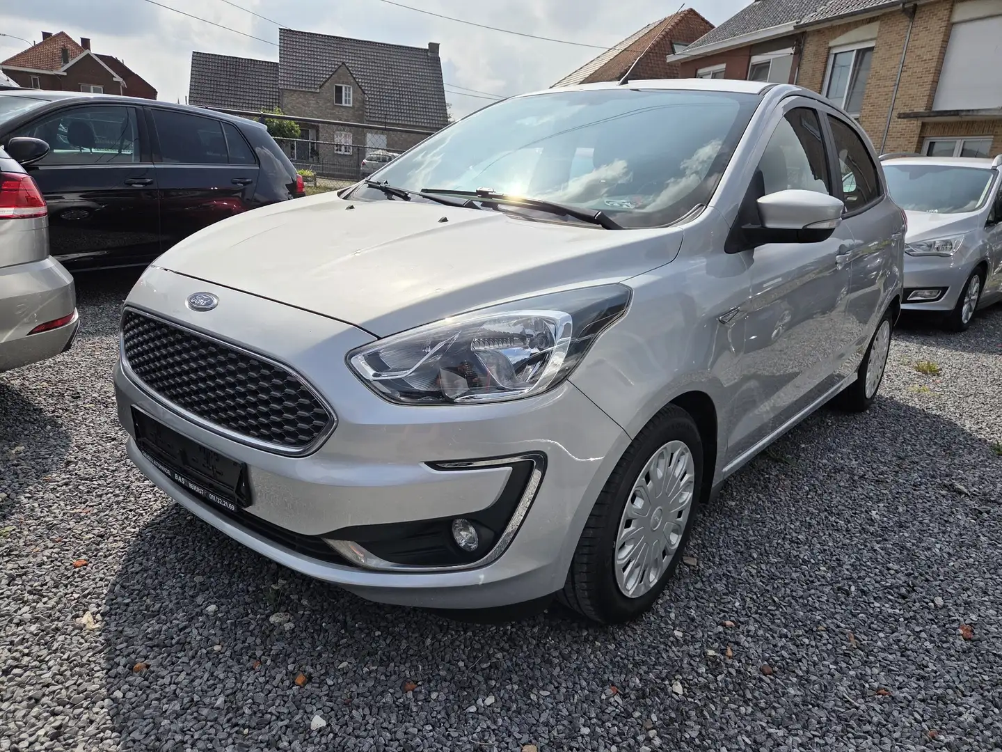 Ford Ka/Ka+ 1.2i☆1jOMNIGARANTIE☆GROOT ONDERHOUD☆AIRCO☆PARKS A Argintiu - 1