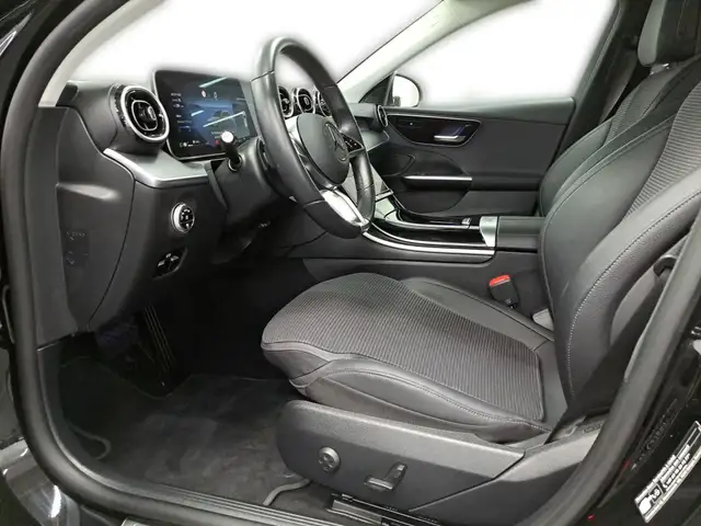 Mercedes-Benz C-Class view 12