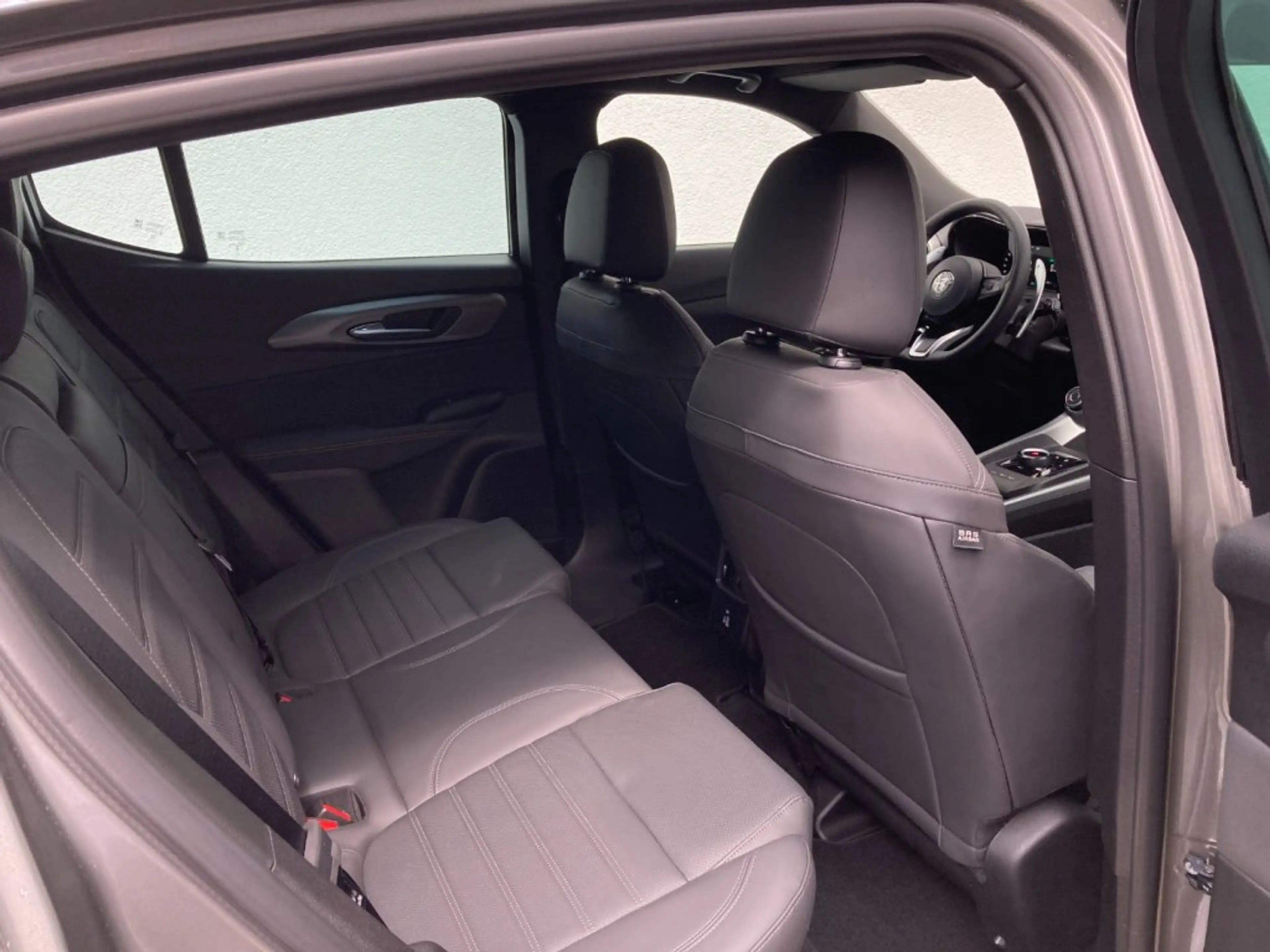 Alfa Romeo Tonale Ibrida Plug-In Tonale 1.3 270ps Ibrida Plug — photo 6
