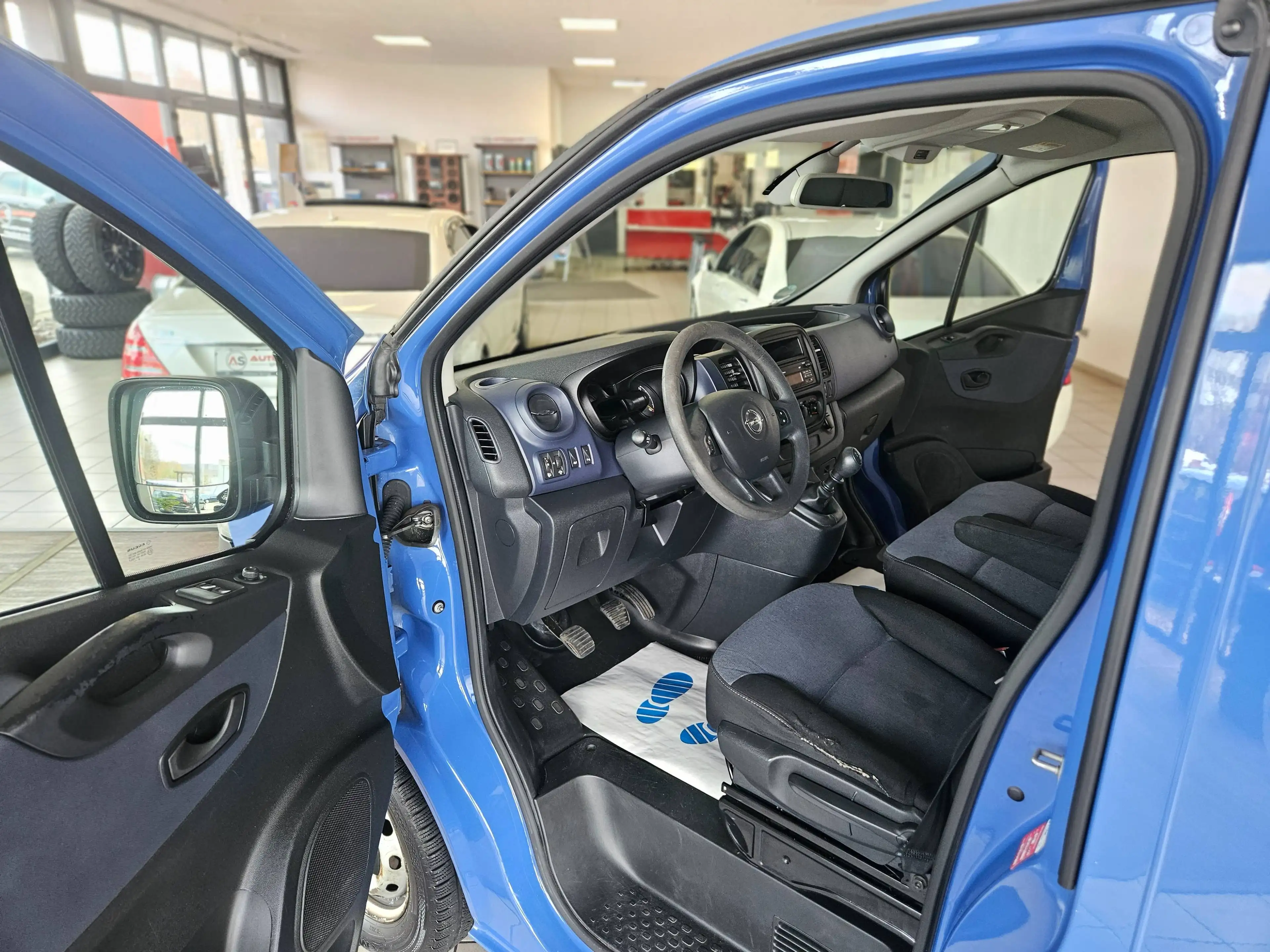 Opel Vivaro Combi *9-Sitzer, HU + Inspektion neu, MwSt. ausw.* — photo 12