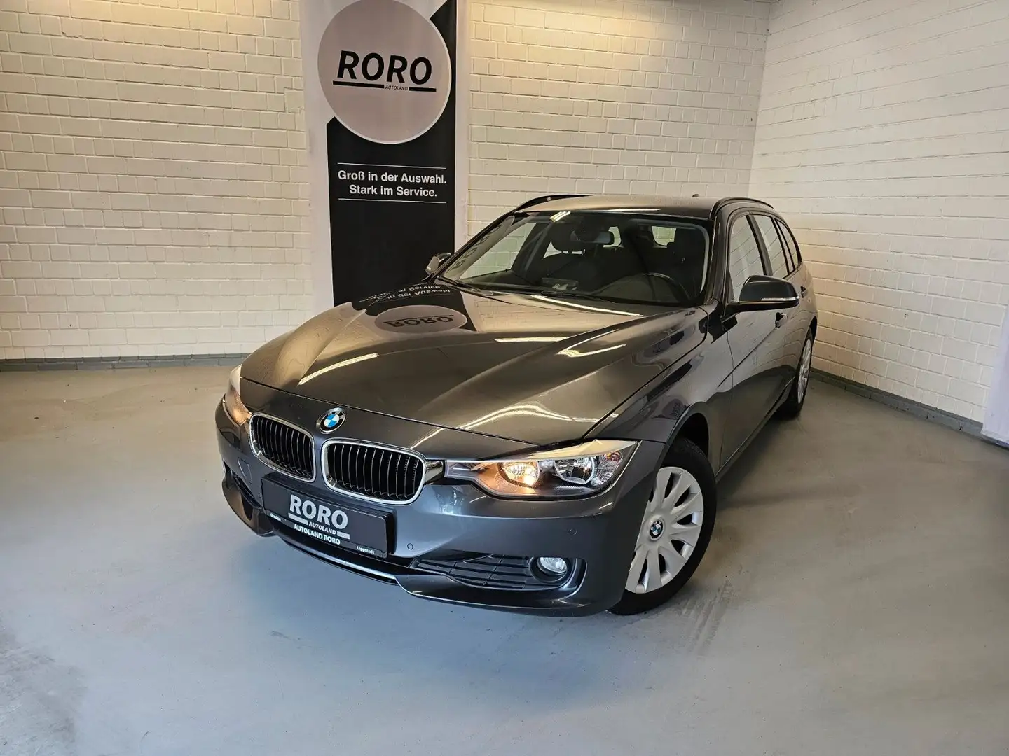BMW 316 d Touring + 8.REIFEN/2xKLIMAAUTO./NAVI Grau - 1