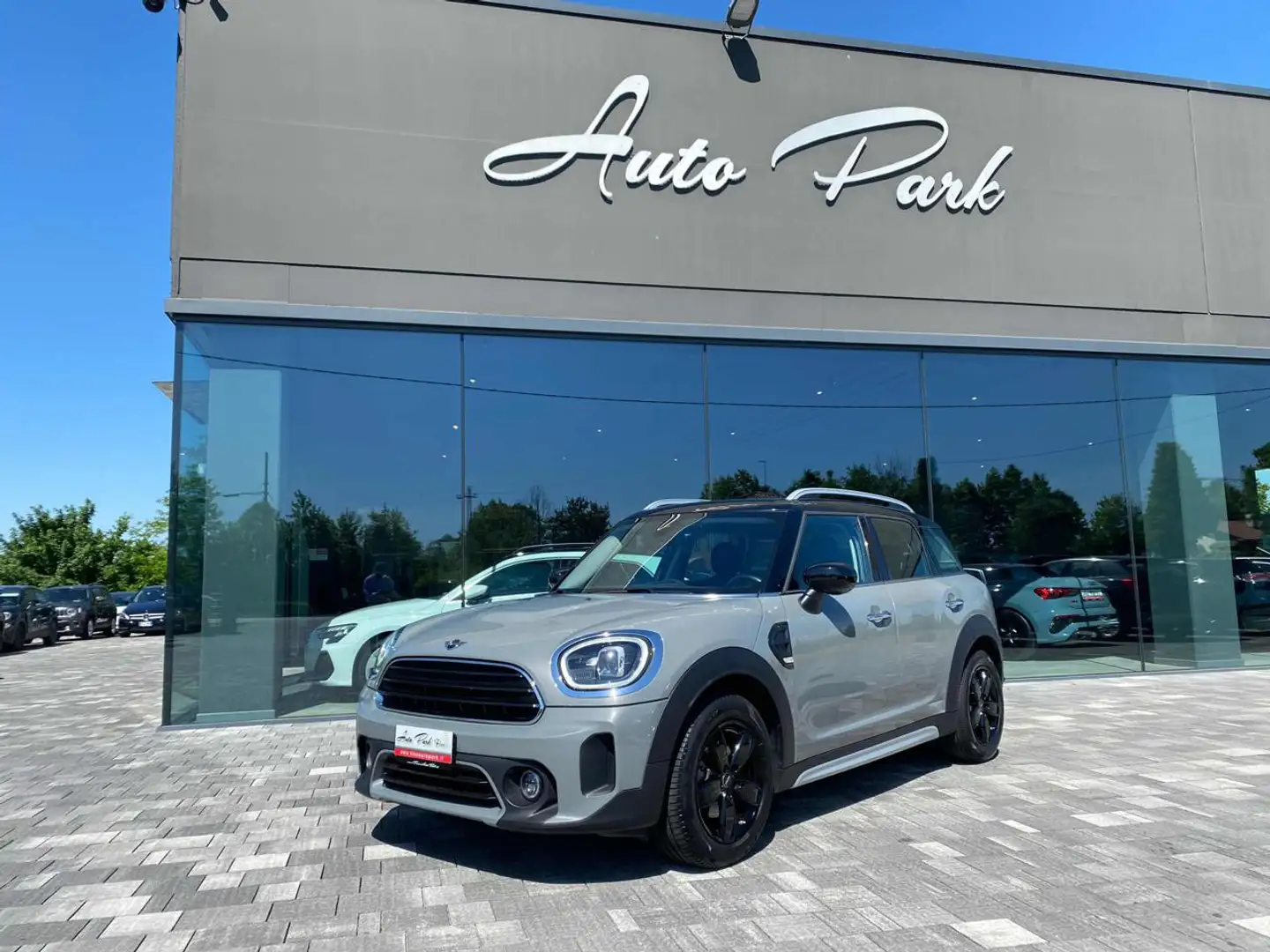 MINI Cooper Countryman 1.5 Essential Grigio - 1
