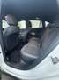 Mercedes-Benz GLA 200 GLA 200 d 8G-DCT AMG Line Blanc - thumbnail 14
