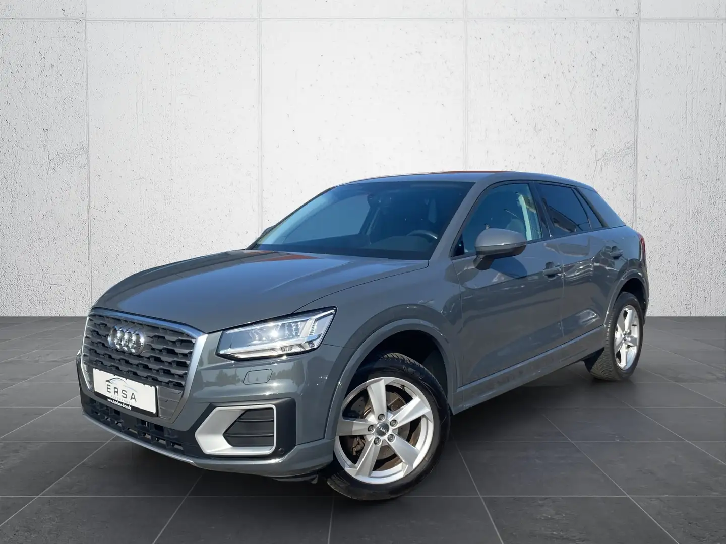 Audi Q2 30 TFSI sport Automatik*LED*MMI Plus* Grau - 1