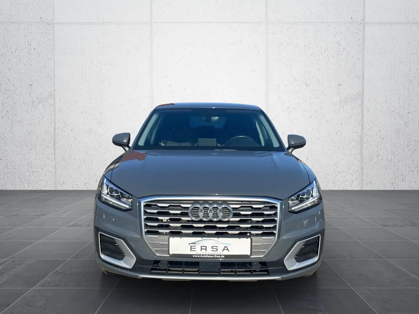 Audi Q2 30 TFSI sport Automatik*LED*MMI Plus* Grau - 2