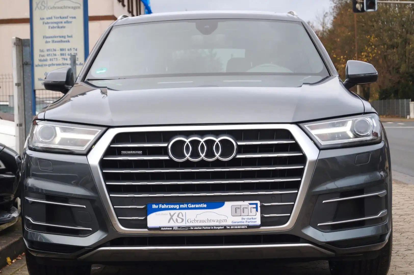 Audi Q7 3.0 TDI quattro Automatik S-Line Sport 7-Sitz Grau - 2