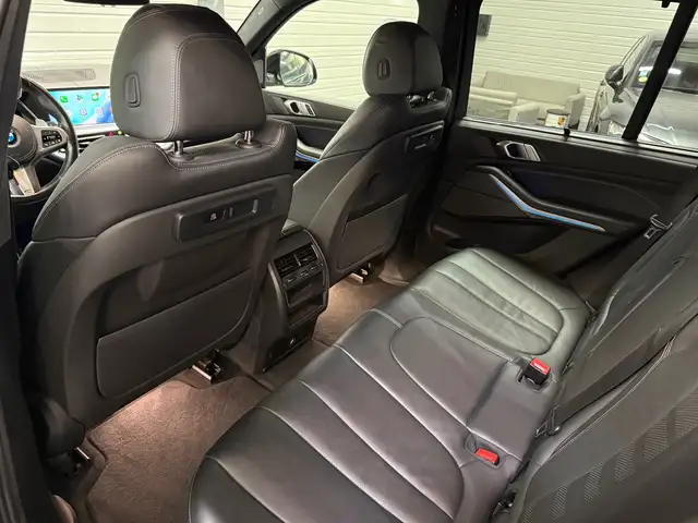 BMW X5 view 12