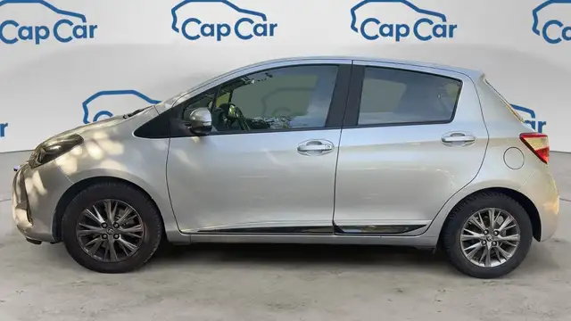 Toyota Yaris view 2