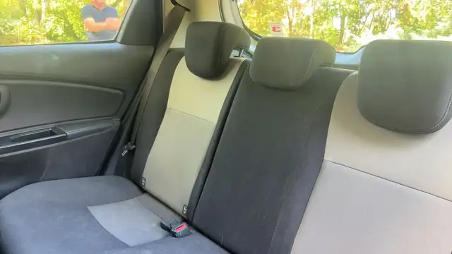 Toyota Yaris view 9