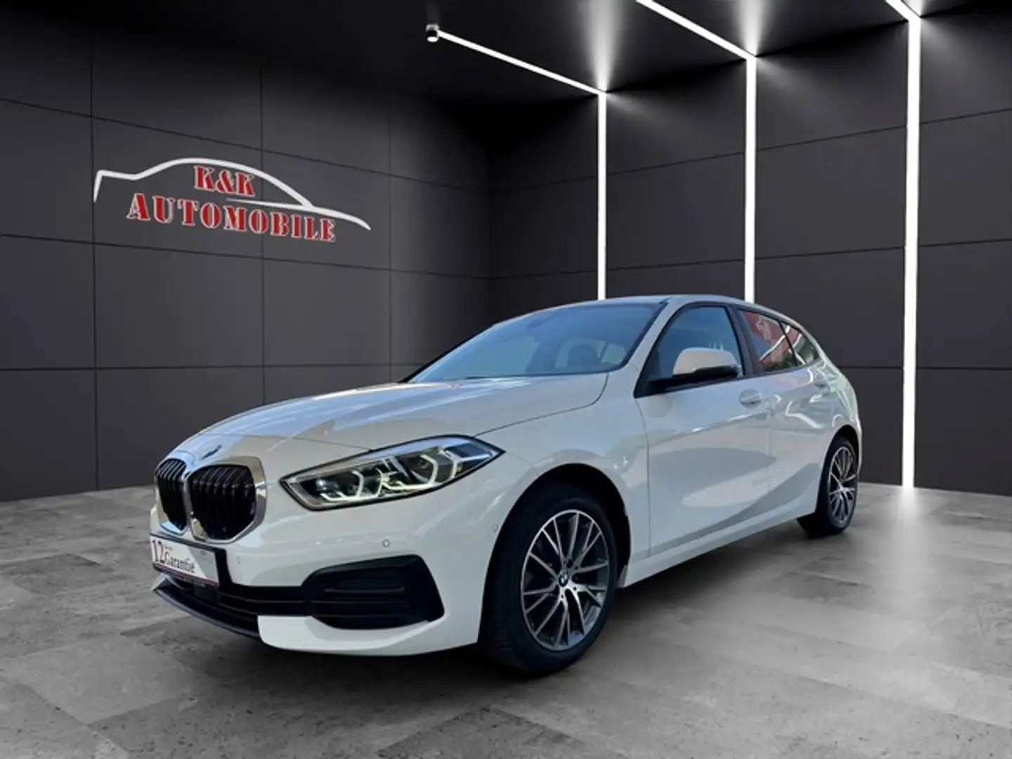 BMW 116 d Advantage  NAVI/LED/MFL/ALU/PDC/CAM Blanc - 1