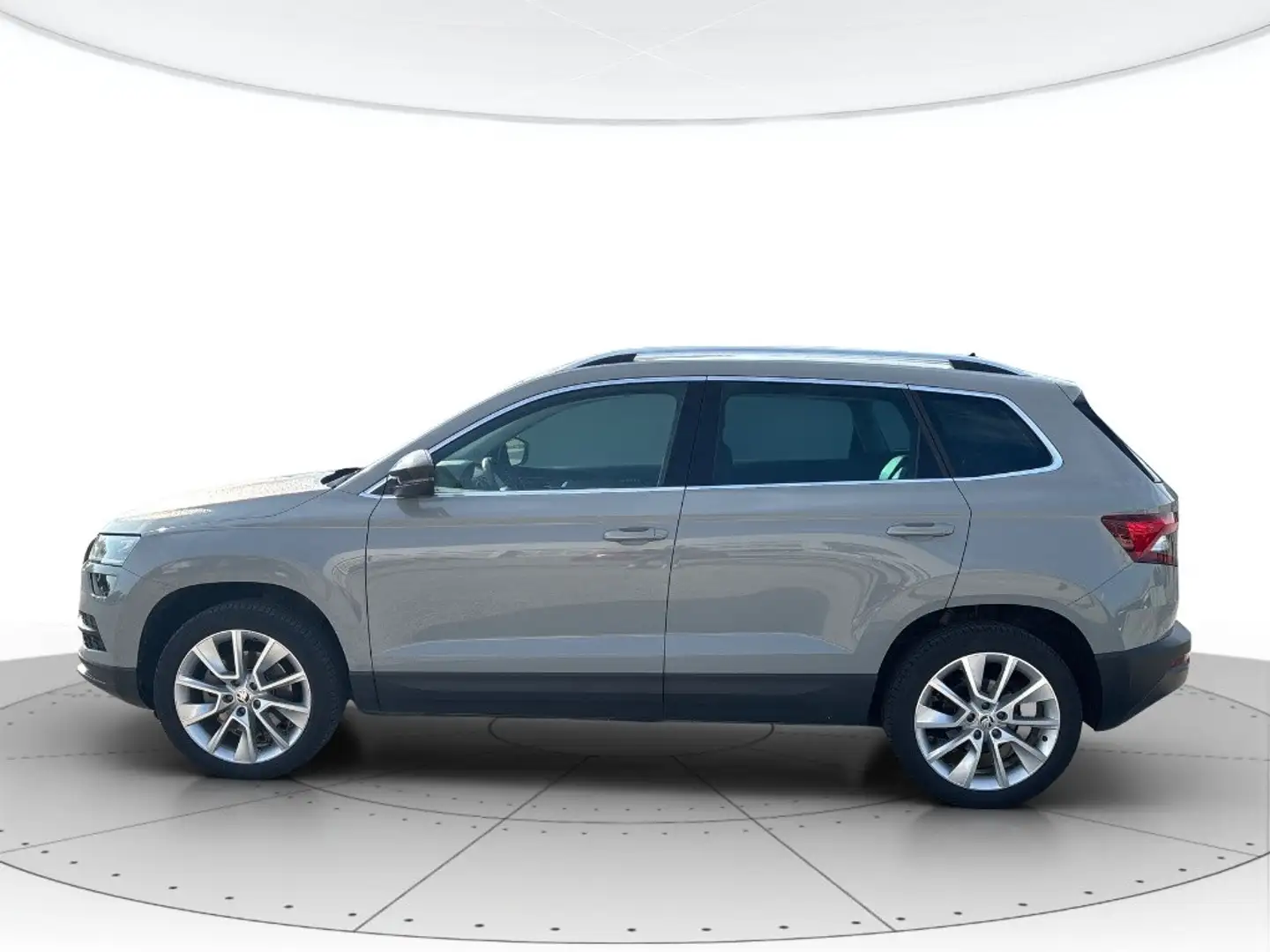 Skoda Karoq 1.6 tdi Style dsg Gris - 2
