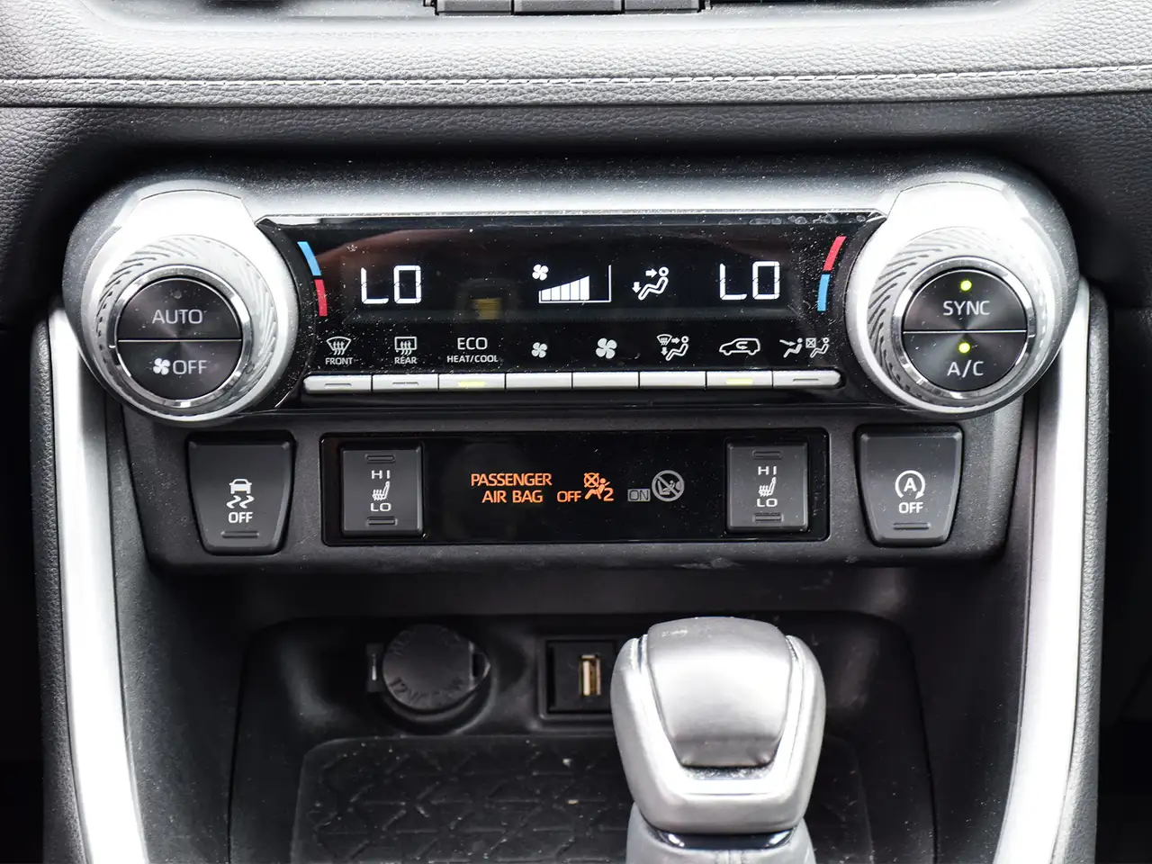 Toyota RAV 4 photo Toyota RAV 4