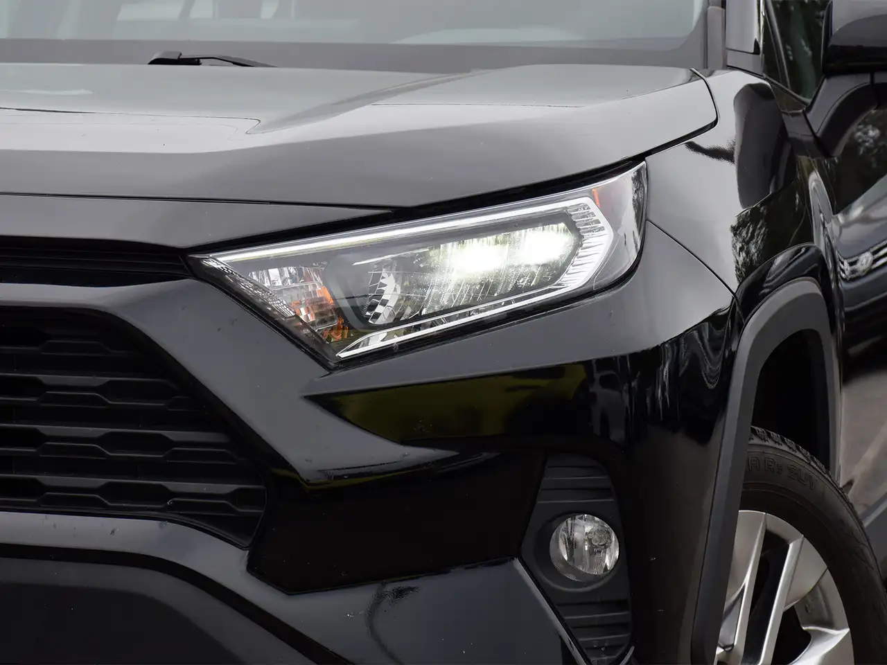Toyota RAV 4 photo Toyota RAV 4