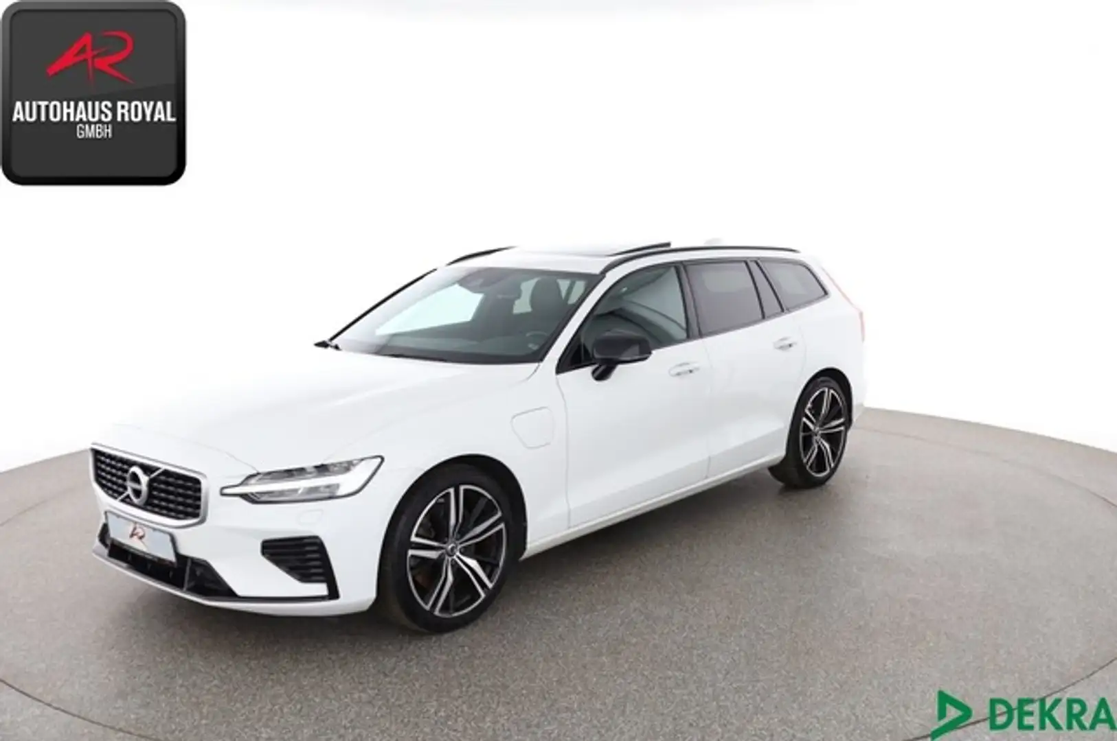 Volvo V60 T8 AWD RECHARGE R DESIGN STANDHEIZ,HARMAN/K Weiß - 1