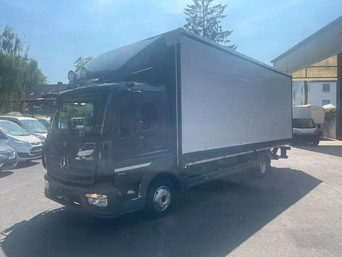 Mercedes-Benz Atego 816 Automatik P-P * LBW * Klima * Kamera * Schwarz - 1