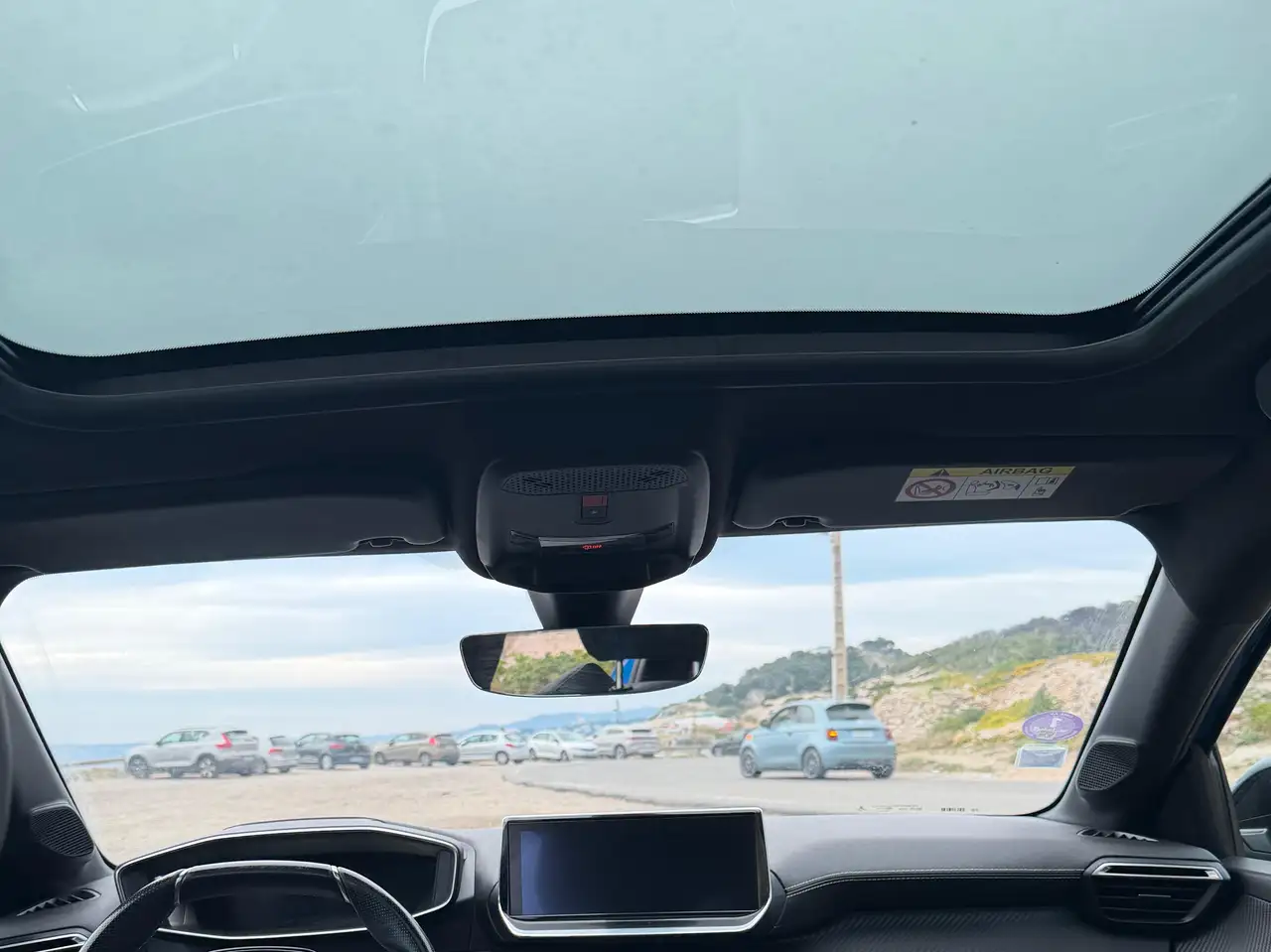 Peugeot 208 208 — photo 10