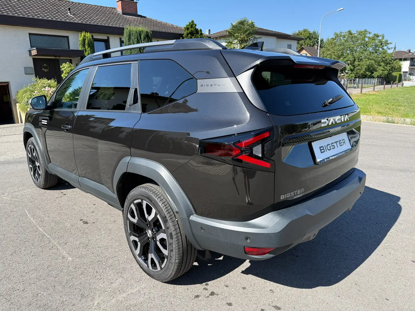 Dacia Bigster Journey Hybrid 150 4x4 Pano 19Zoll Vollausstattung Schwarz - 2