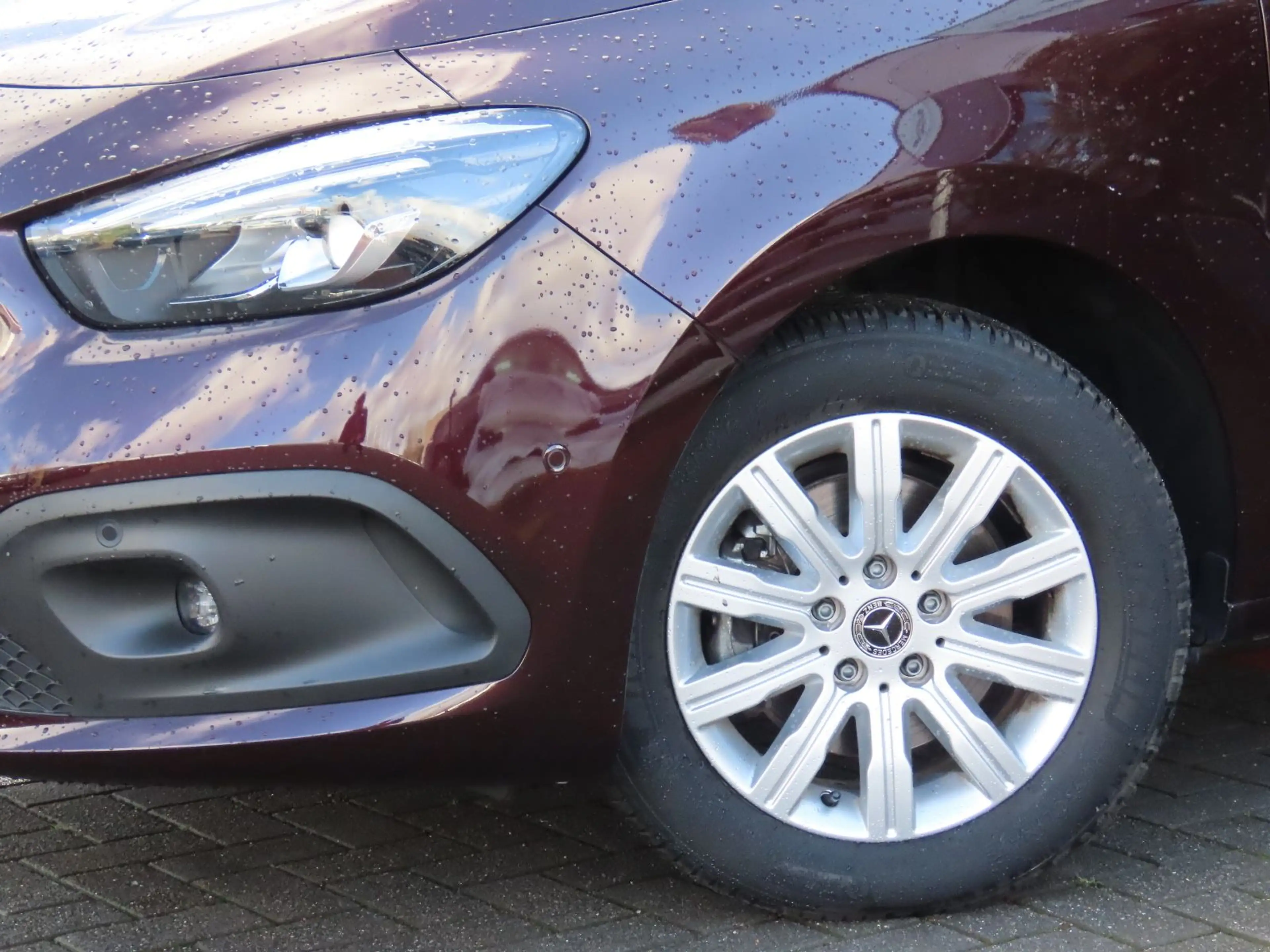 Mercedes-Benz T-Class 180d Leder Sitzheizung Klima Kamera — photo 5