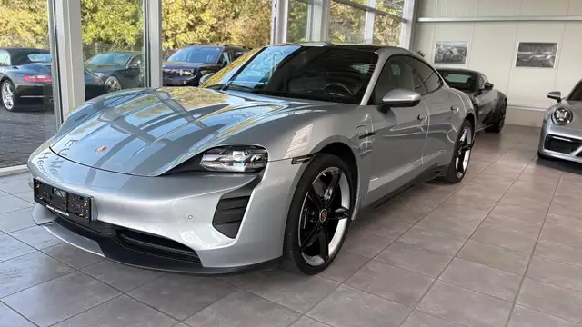 Porsche Taycan view 5