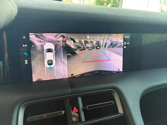 Porsche Taycan view 12