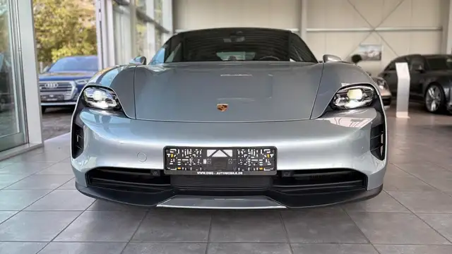 Porsche Taycan view 4