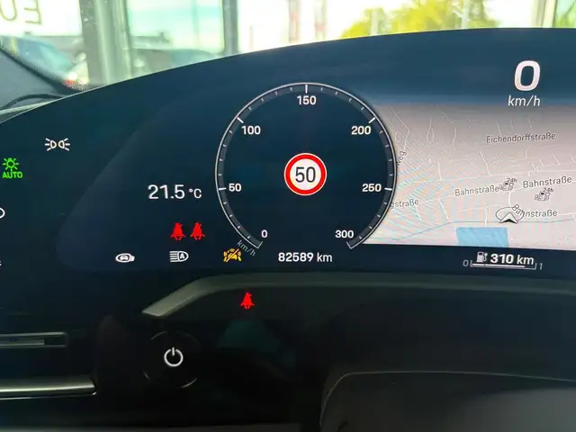 Porsche Taycan view 15