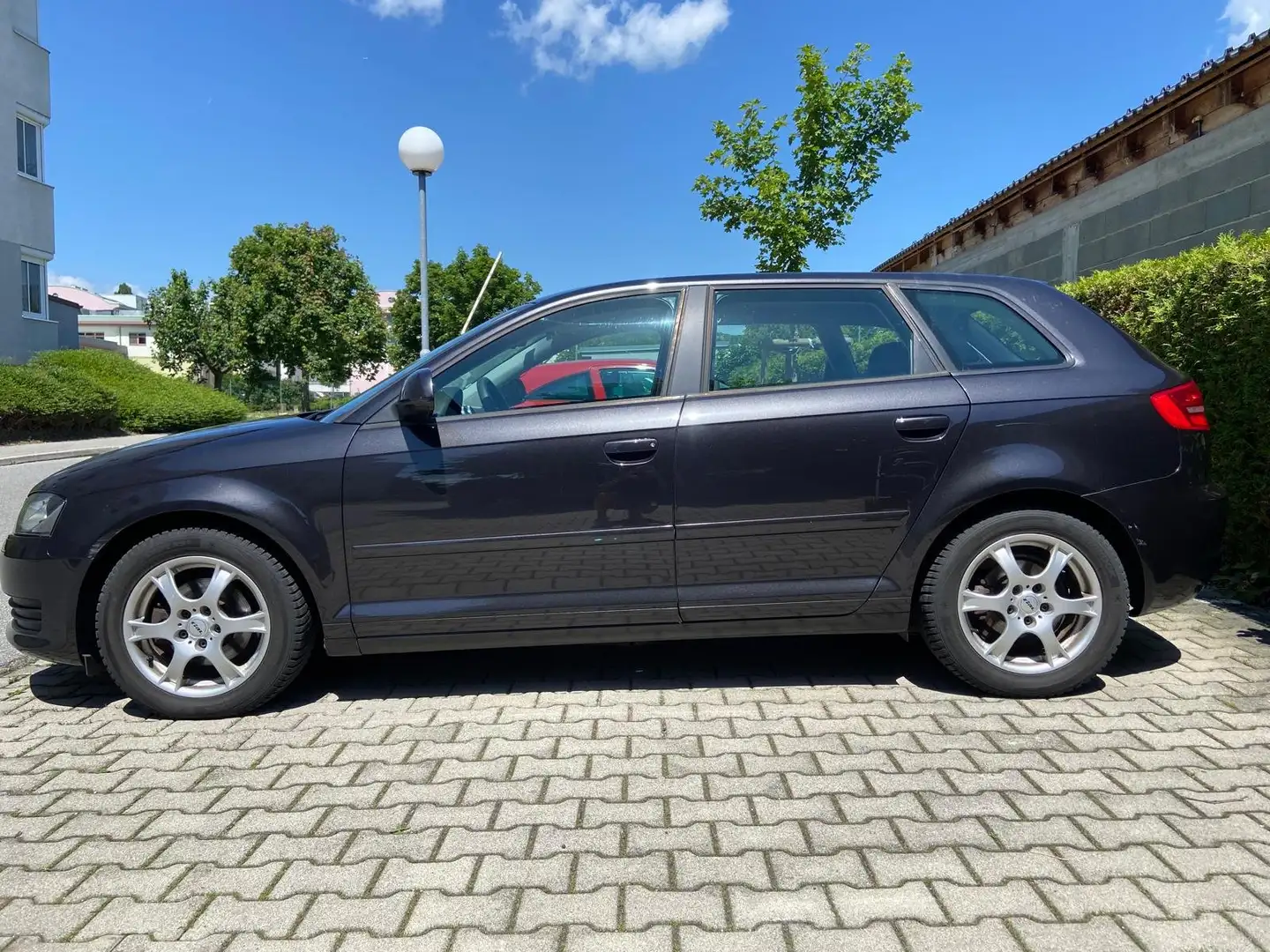 Audi A3 SB Jubiläumsmodell 1,6 TDI DPF Grau - 2