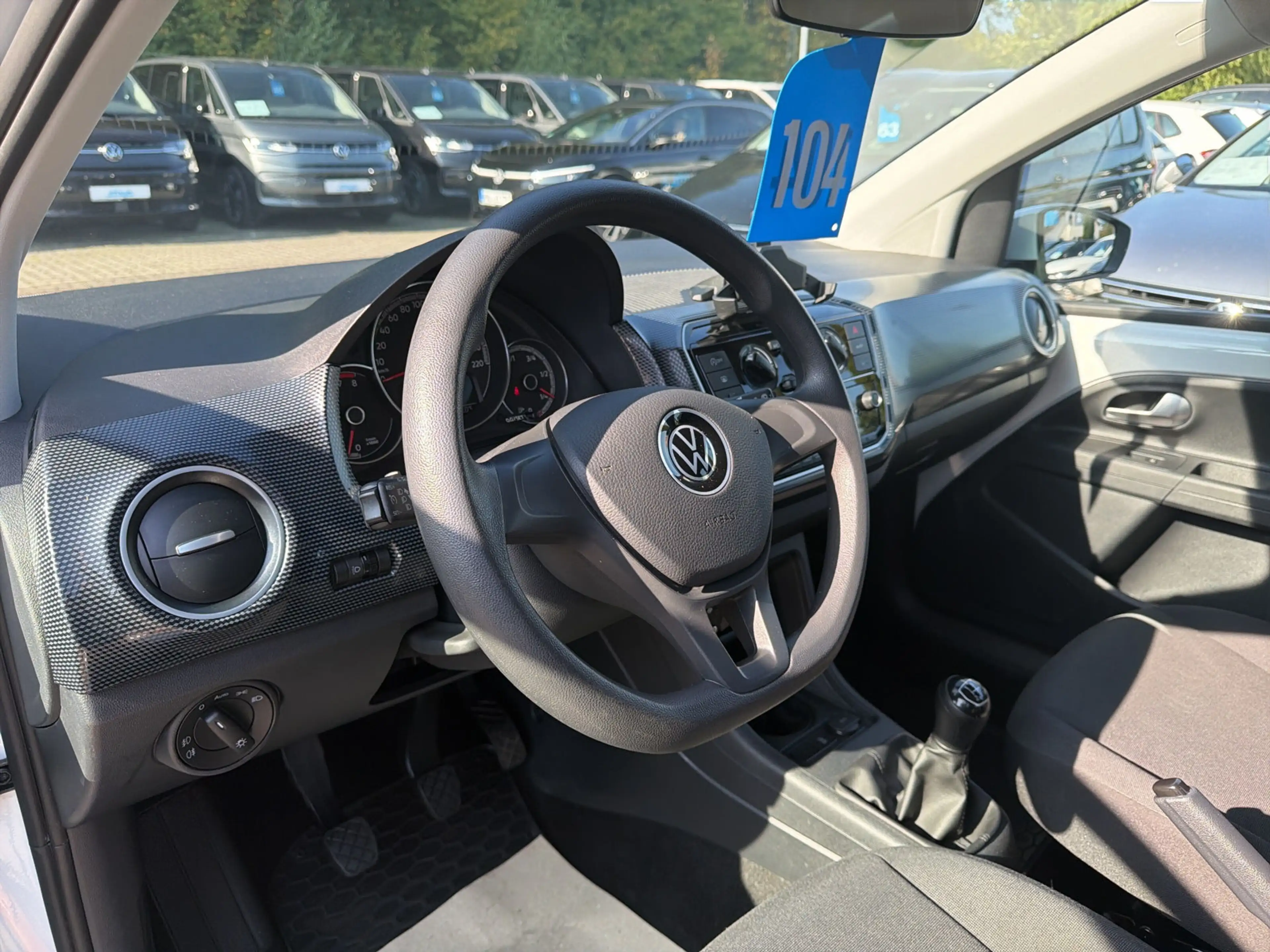Volkswagen up! 4Türen Klima Tel Kamera — photo 7