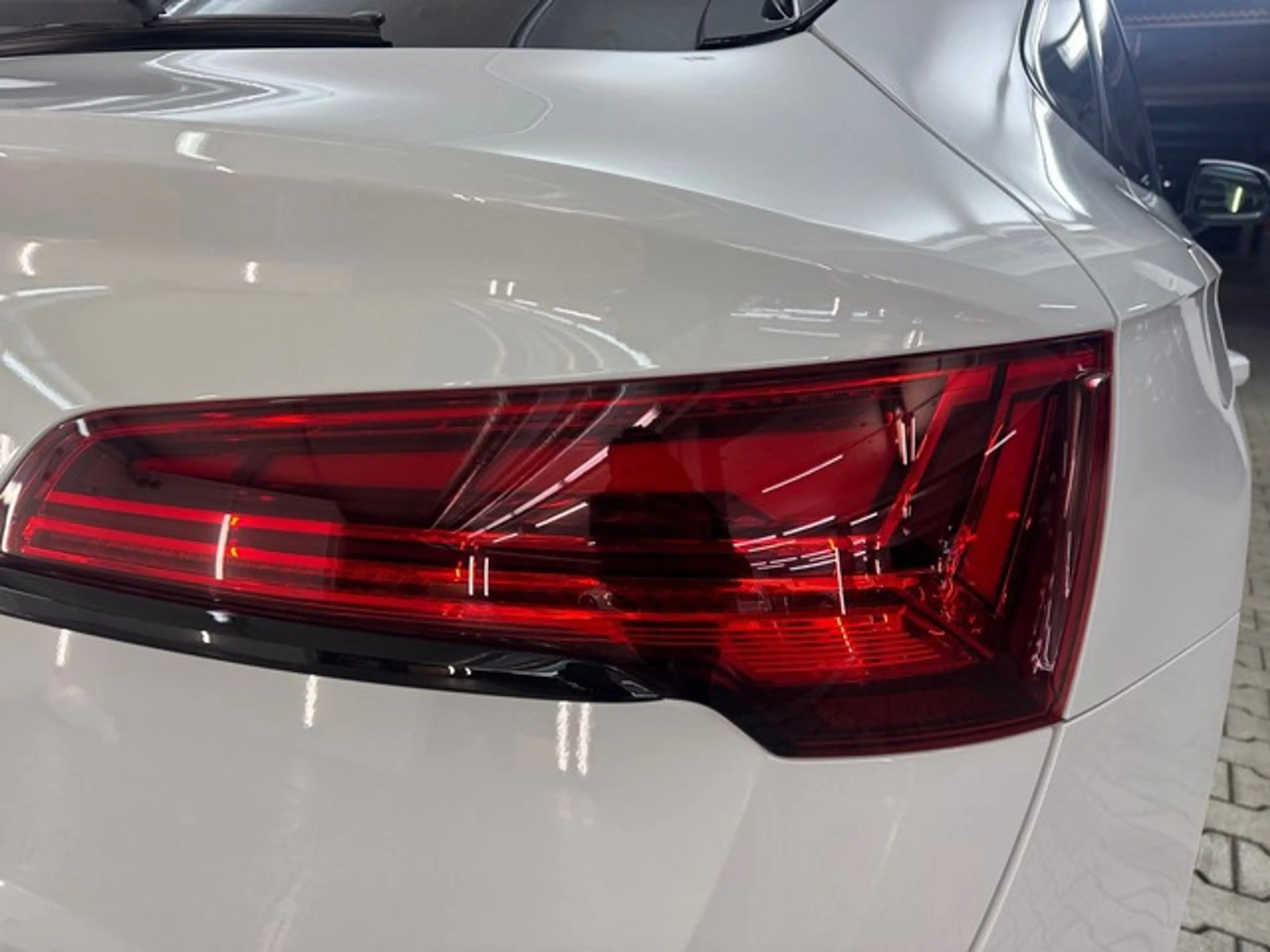 Audi SQ5 Sportback MATRIX LED AHK ACC PANO NAVI 360" — photo 15
