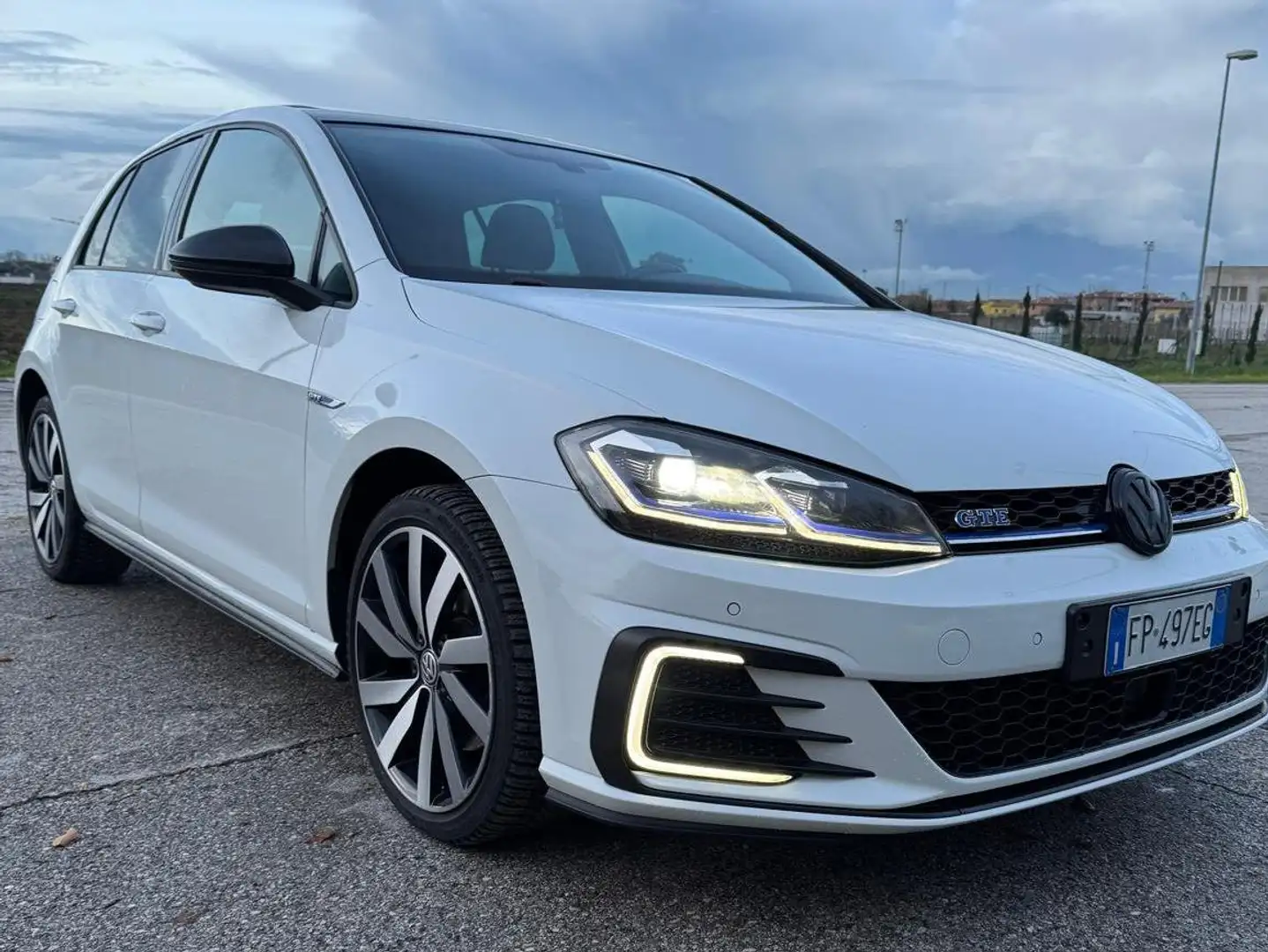 Volkswagen Golf GTE golf 7.5 gte - 1