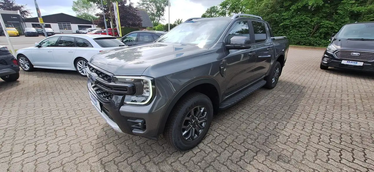 Ford Ranger Wildtrak e-4WD Doppelkabine 2