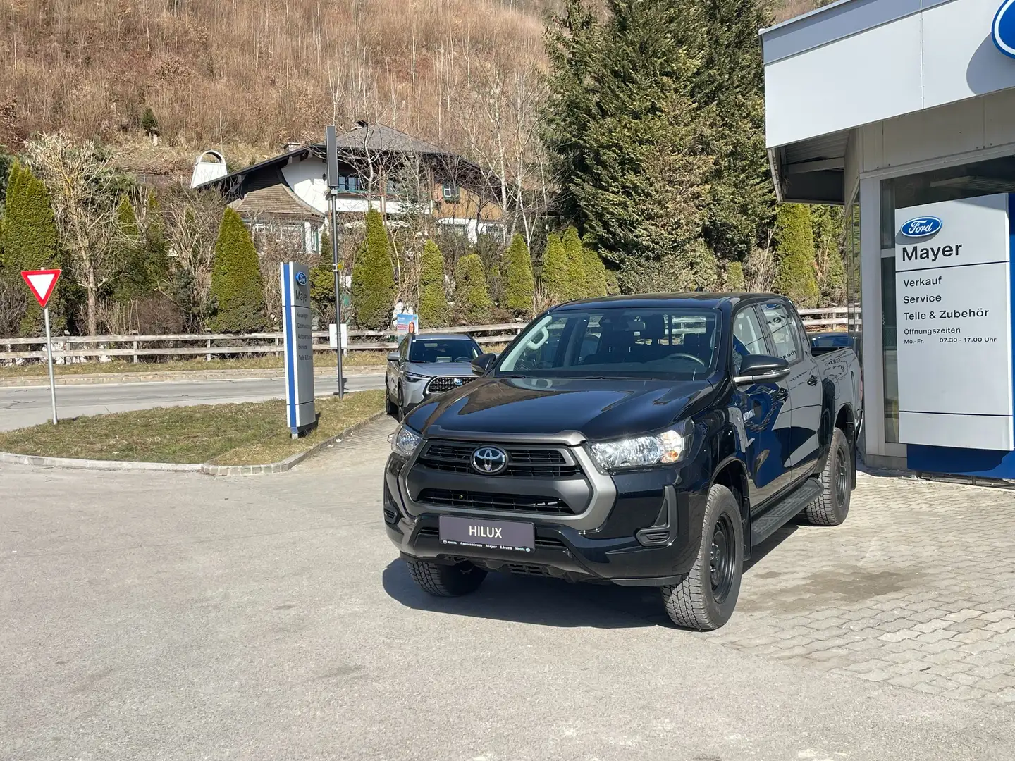 Toyota Hilux 2,4D DC Country *Prompt* Nero - 1