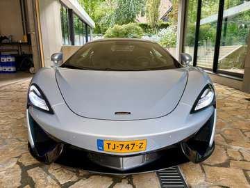 3.8 3.8LV8-7700 km-concoursstaat