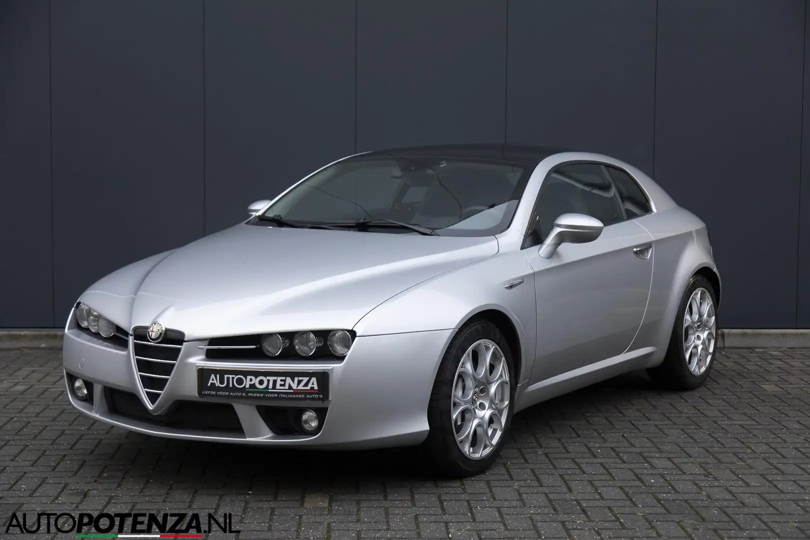 Alfa Romeo Brera 3.2 JTS Q4 SkyWindow Leder PDC 1e Eigenaar Grijs - 1