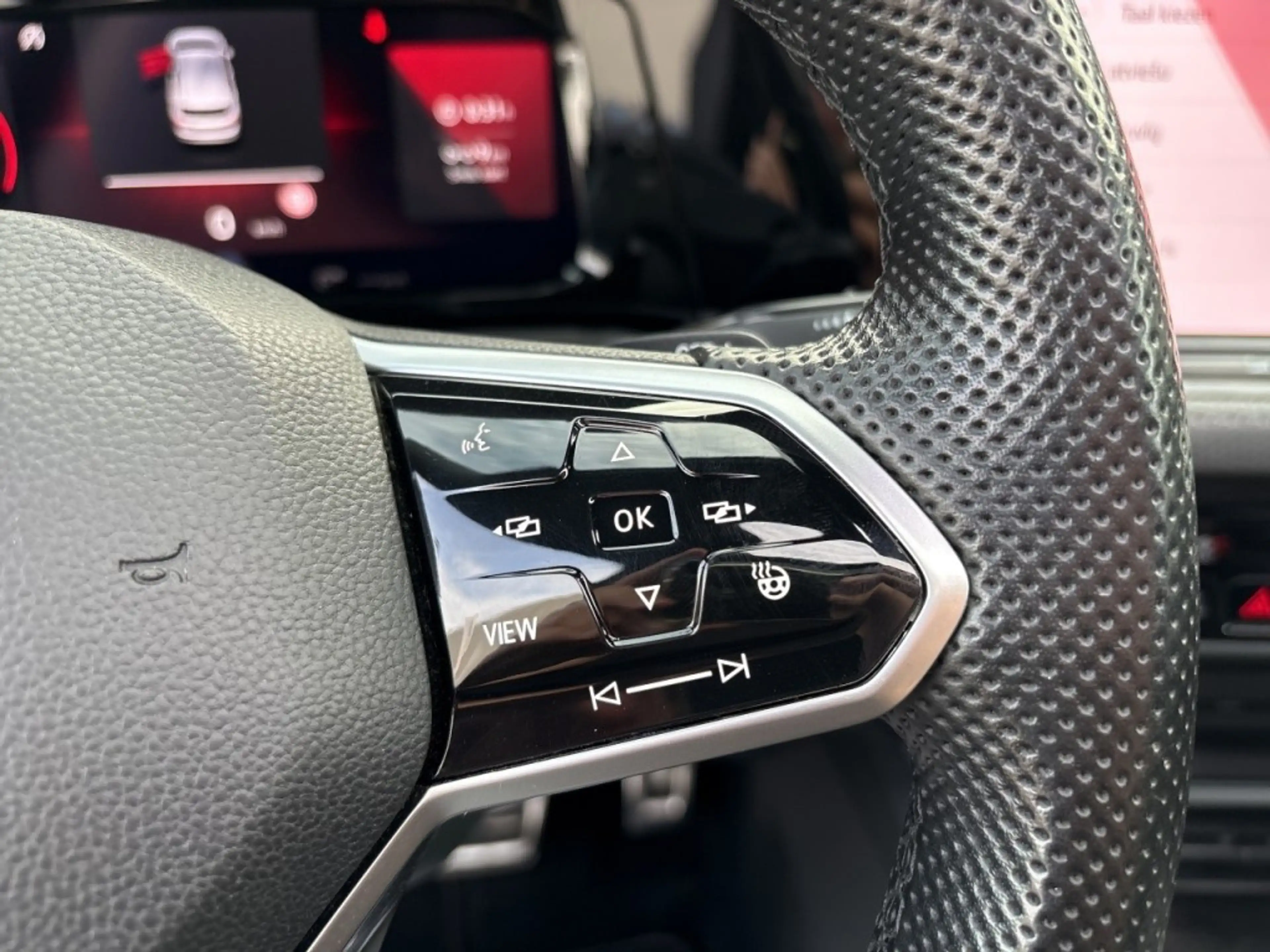 Volkswagen Golf GTI 2.0 TSI DSG GTI PANO-DAK/HARMAN-KARDON/IQ-LIGHTS/C — photo 18