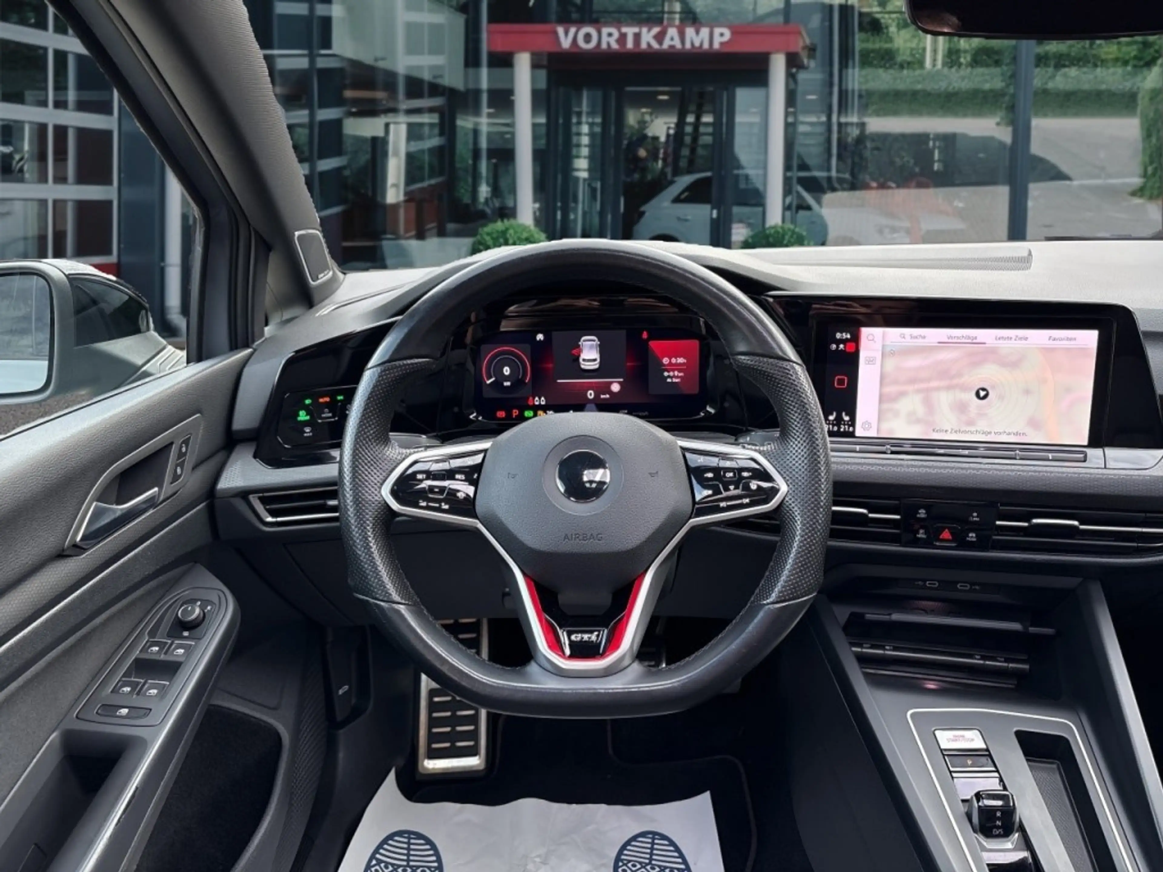 Volkswagen Golf GTI 2.0 TSI DSG GTI PANO-DAK/HARMAN-KARDON/IQ-LIGHTS/C — photo 13