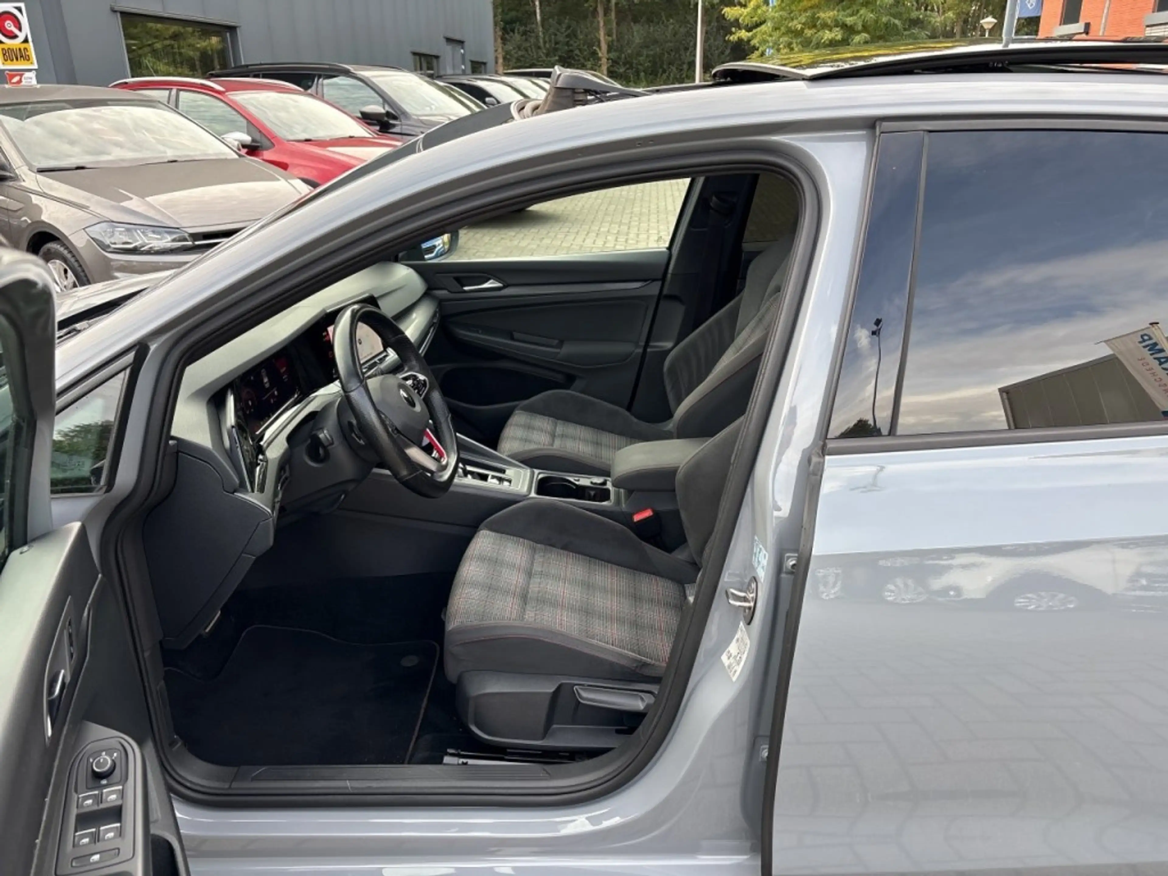 Volkswagen Golf GTI 2.0 TSI DSG GTI PANO-DAK/HARMAN-KARDON/IQ-LIGHTS/C — photo 11