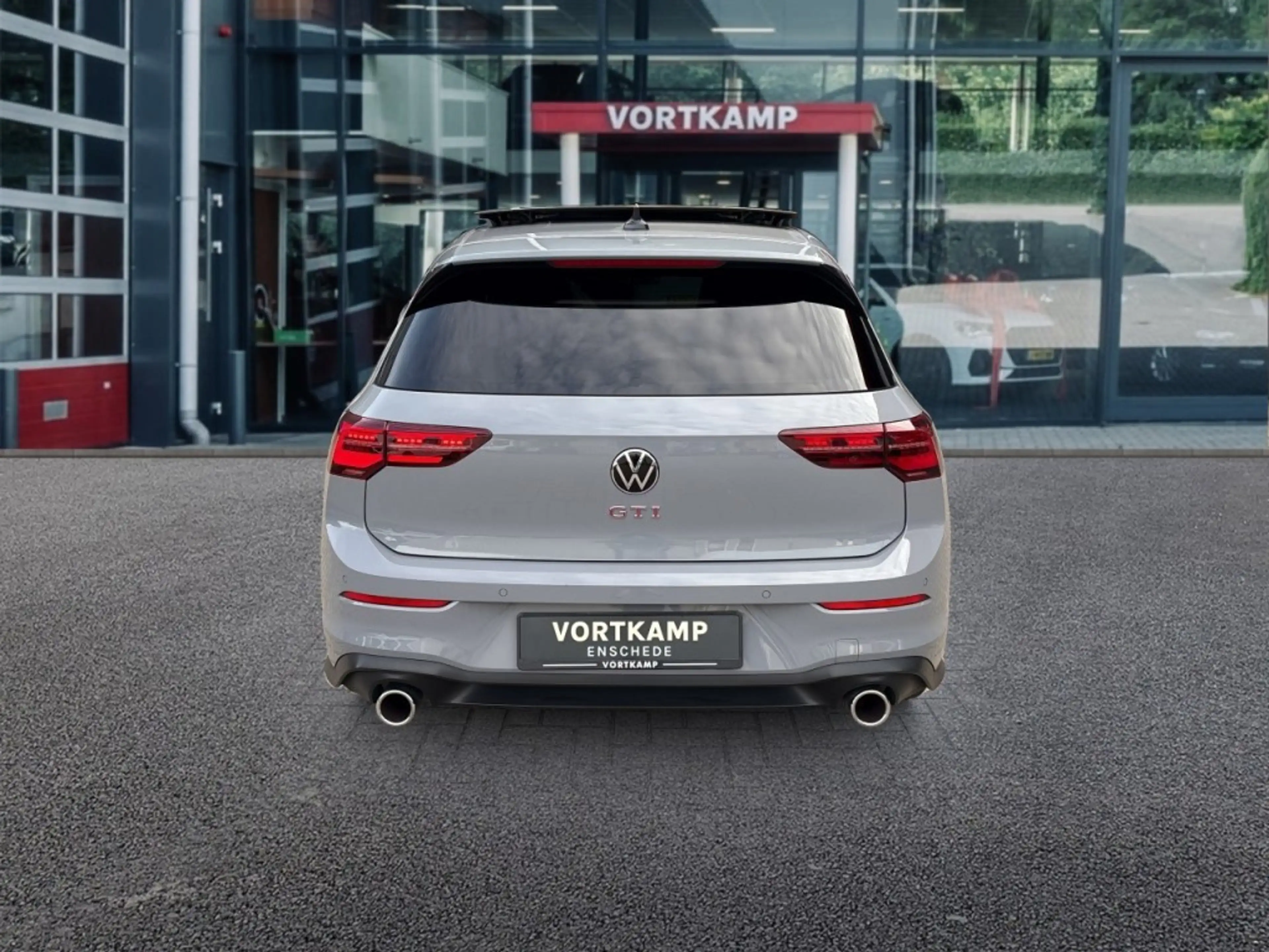 Volkswagen Golf GTI 2.0 TSI DSG GTI PANO-DAK/HARMAN-KARDON/IQ-LIGHTS/C — photo 6