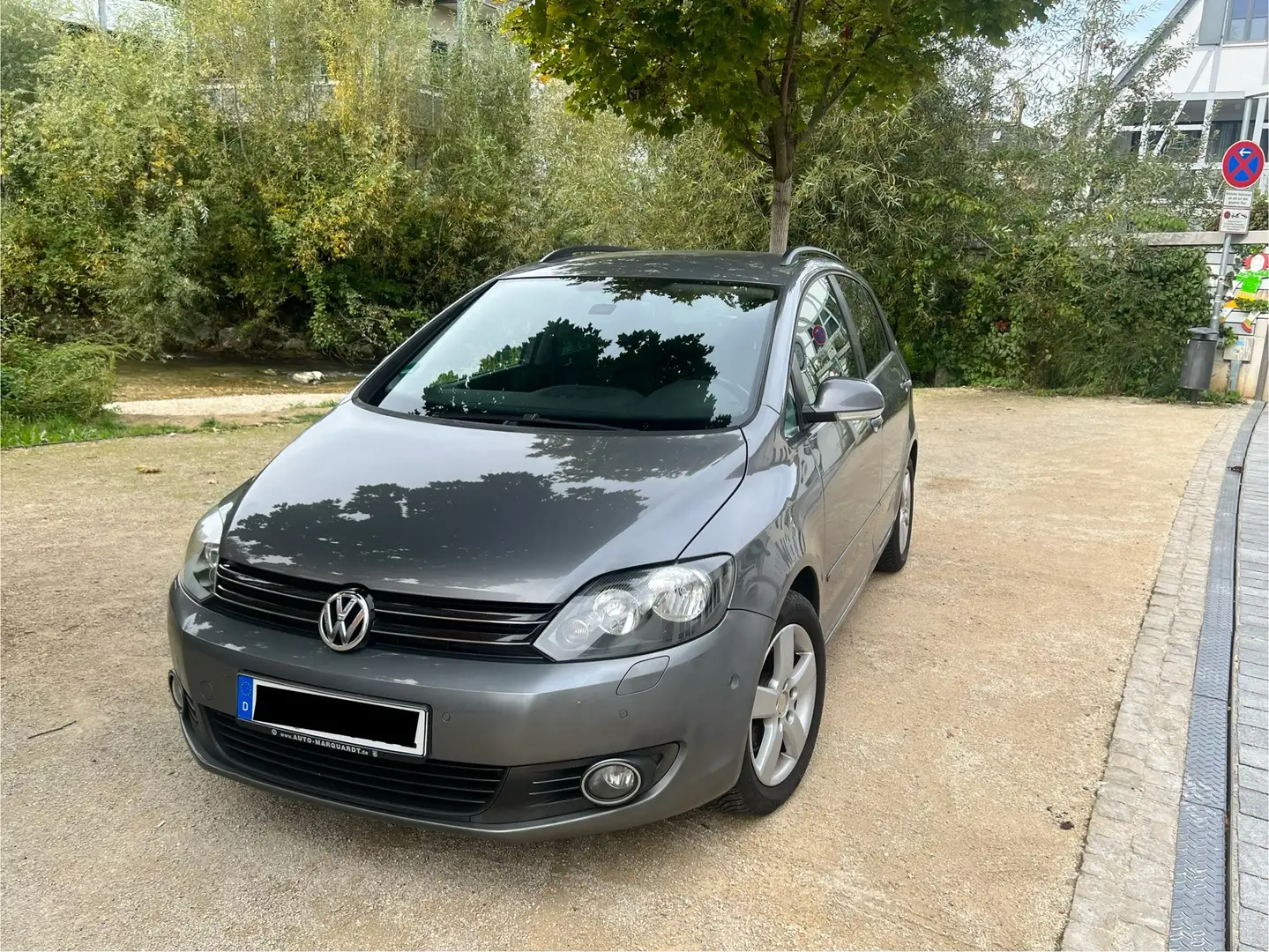 Volkswagen Golf Plus Team 1.6 TDI Bluemotion Grau - 1
