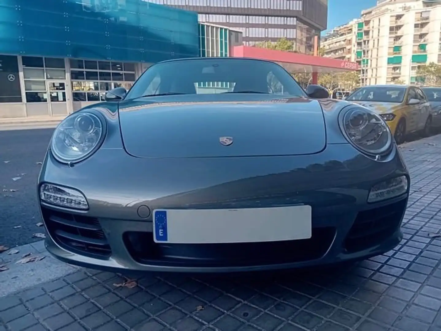 Porsche 991 Carrera Cabriolet Verde - 2