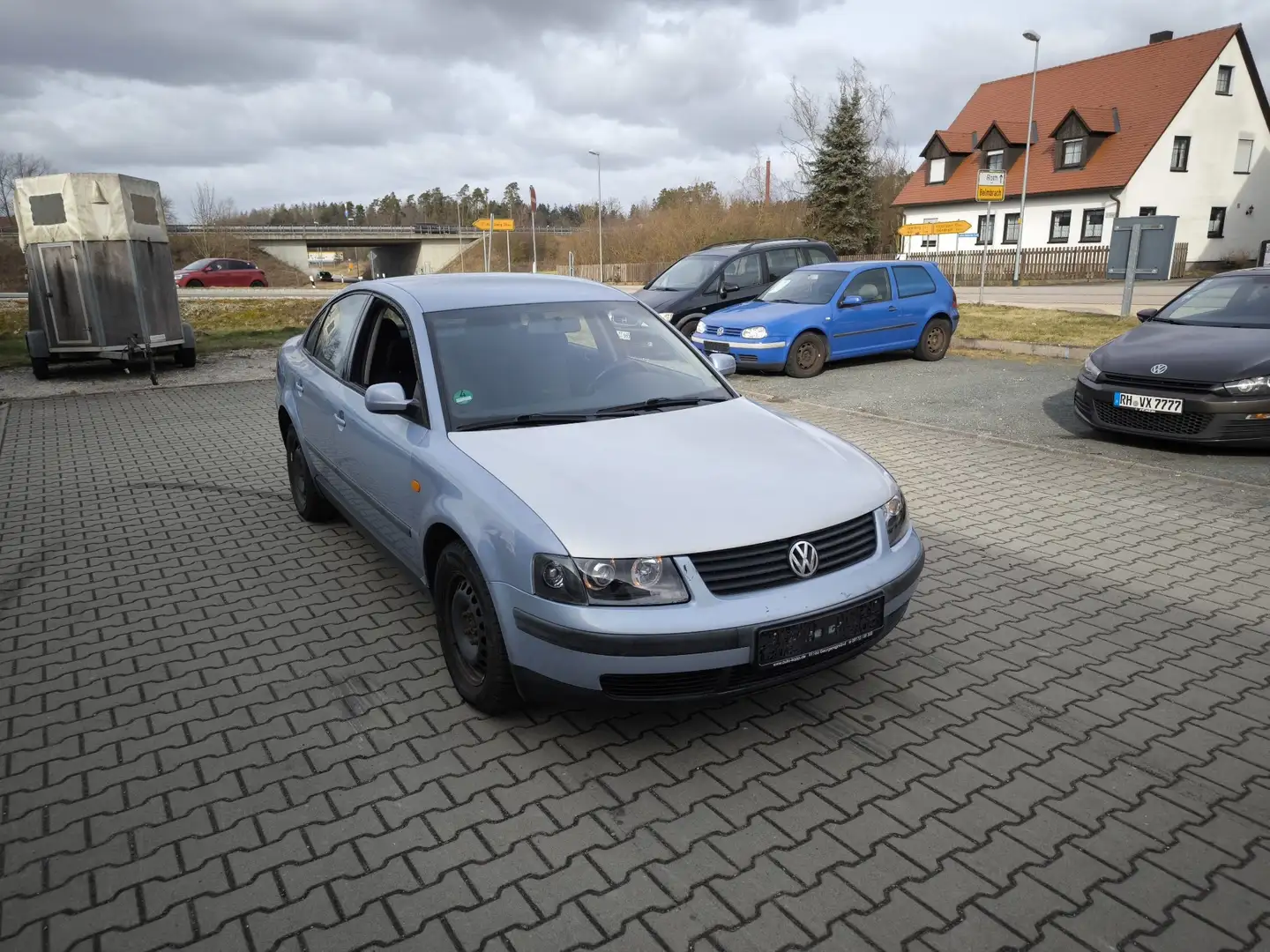 Volkswagen Passat 1.8 5V RECARO SHZ TÜV NEU Modrá - 2