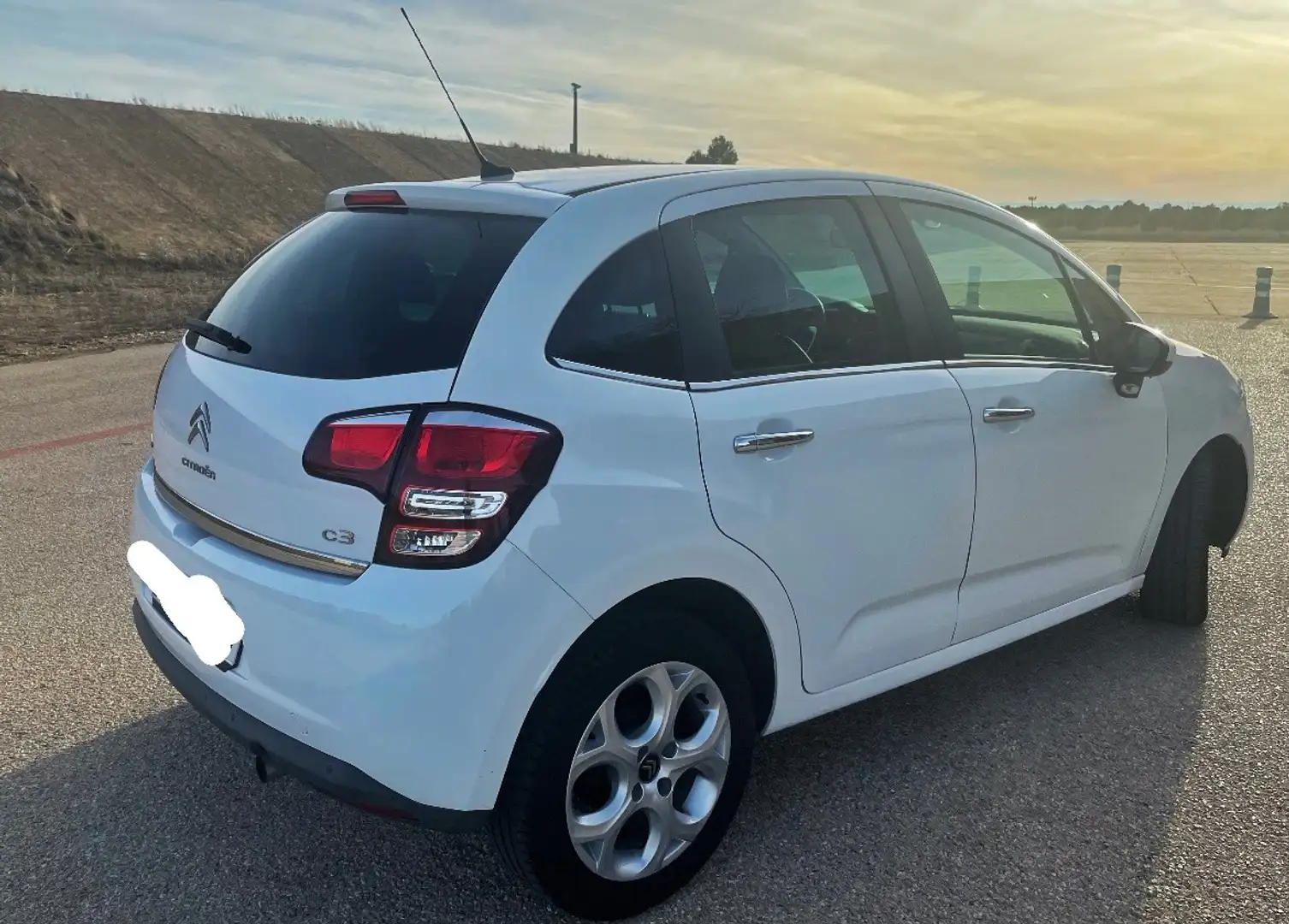 Citroen C3 C3 1.6BlueHDi Feel Edition 75 Feel Edition Blanco - 2
