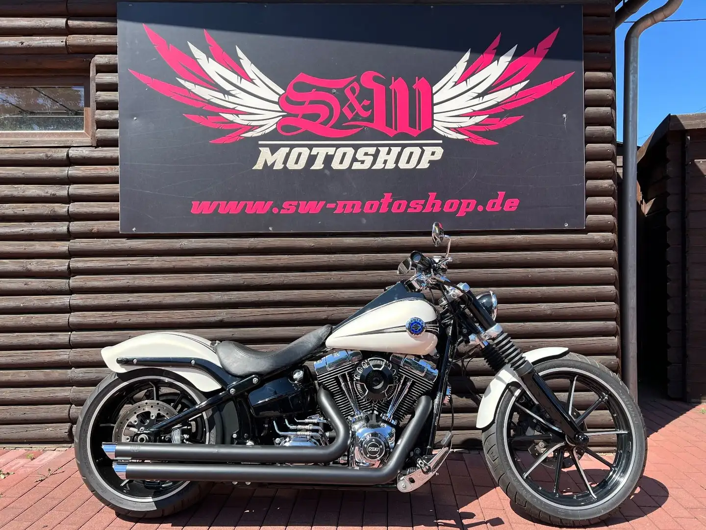 Harley-Davidson FXSB Breakout *Thorcat, LED, ABS* Weiß - 1