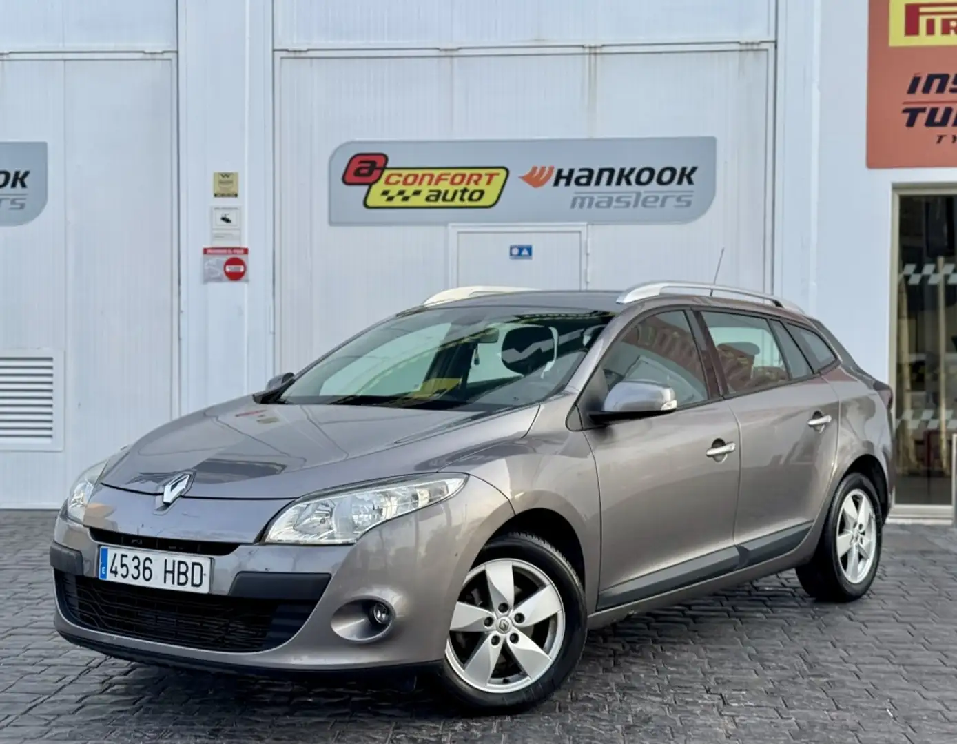 Renault Megane S.T. 1.5dCi Dynamique 105 Gris - 1