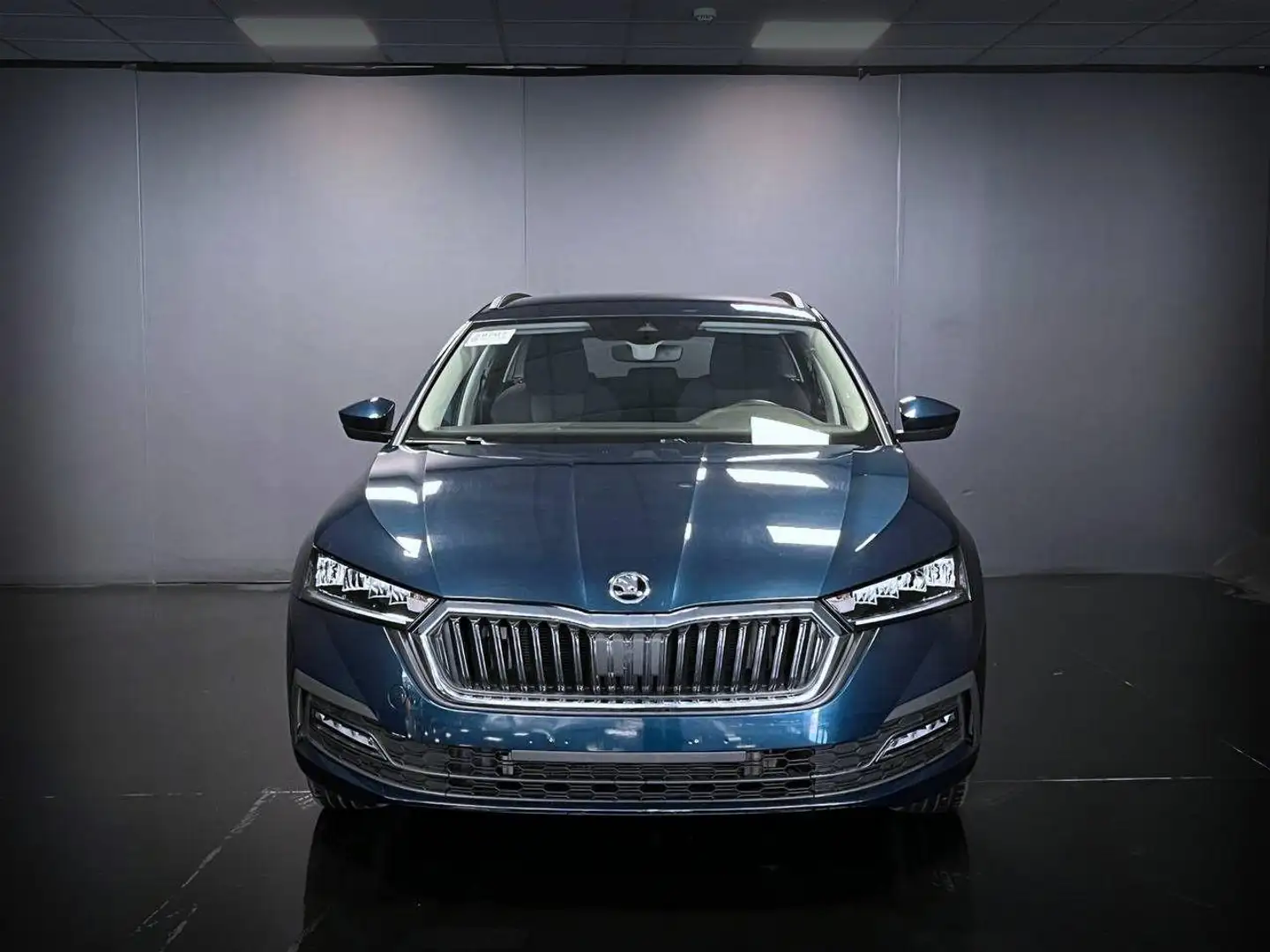 Skoda Octavia 2.0 TDI 116CV DSG Wagon Executive Blu/Azzurro - 2