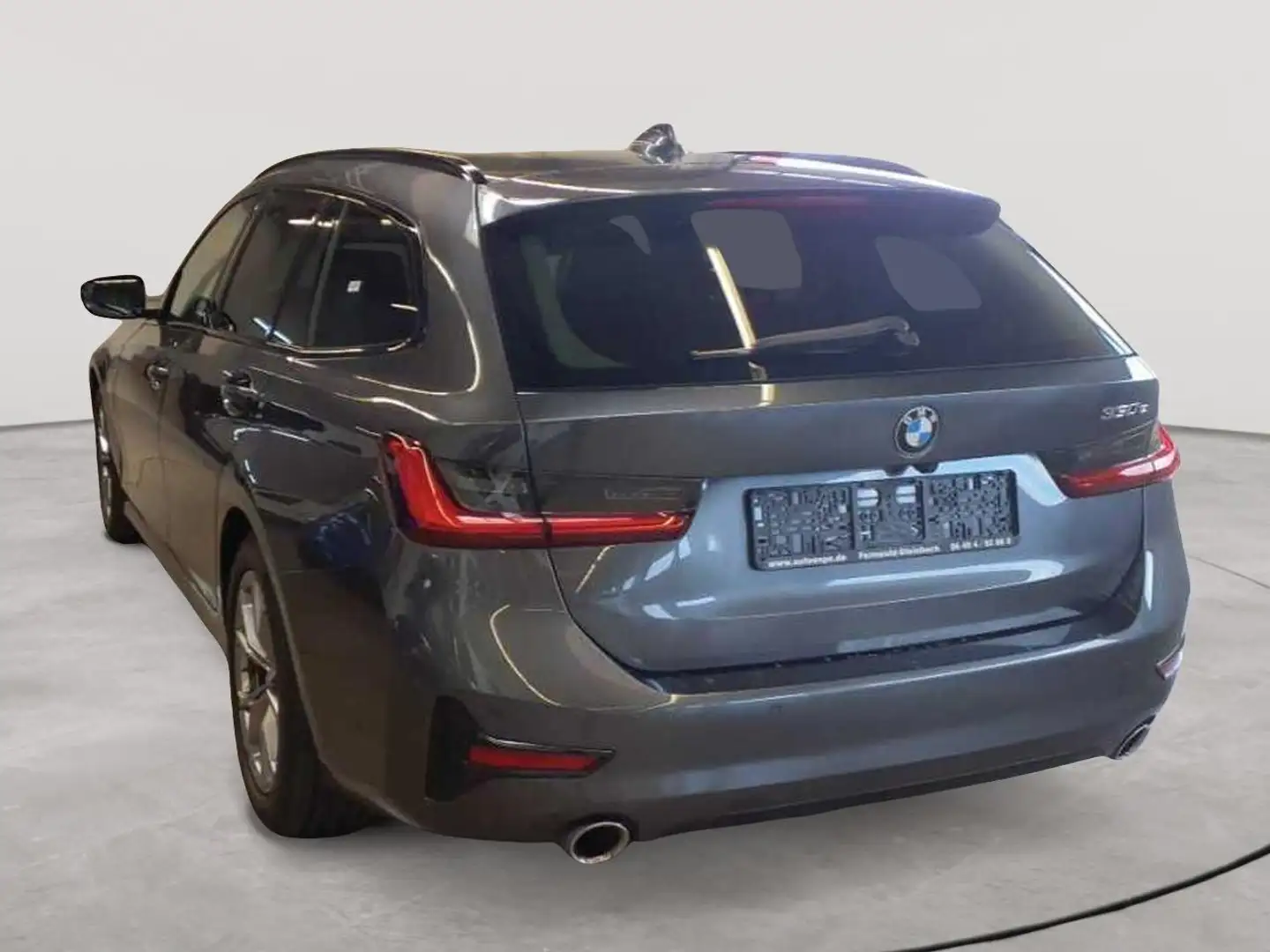 BMW 330 330e Touring Aut. Sport Line AHK HuD Laser H&K Grey - 2